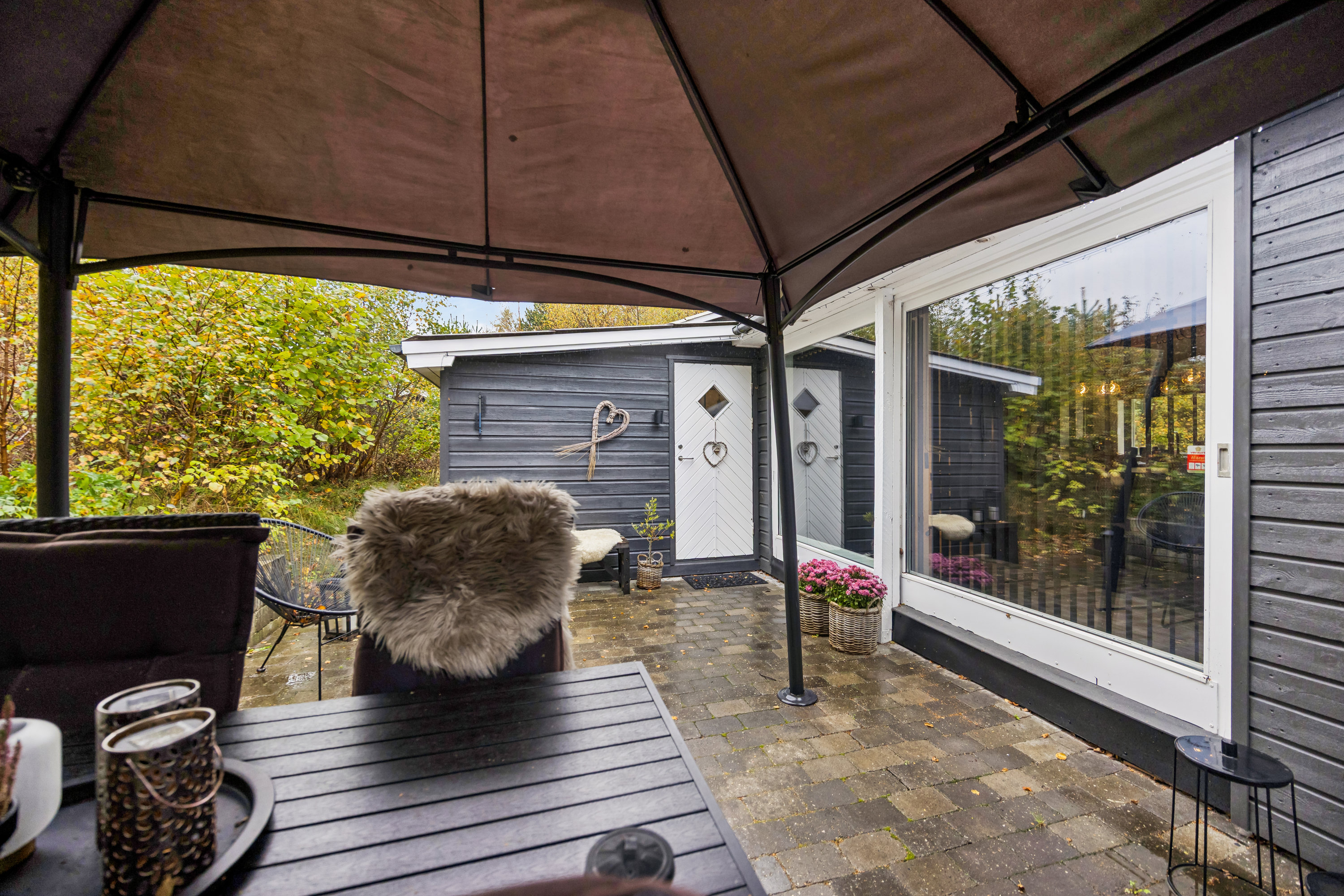 Fremhævet terrasse billede i fuldskærmstilstand. Billede af Fasanvej 9, 9370 Hals