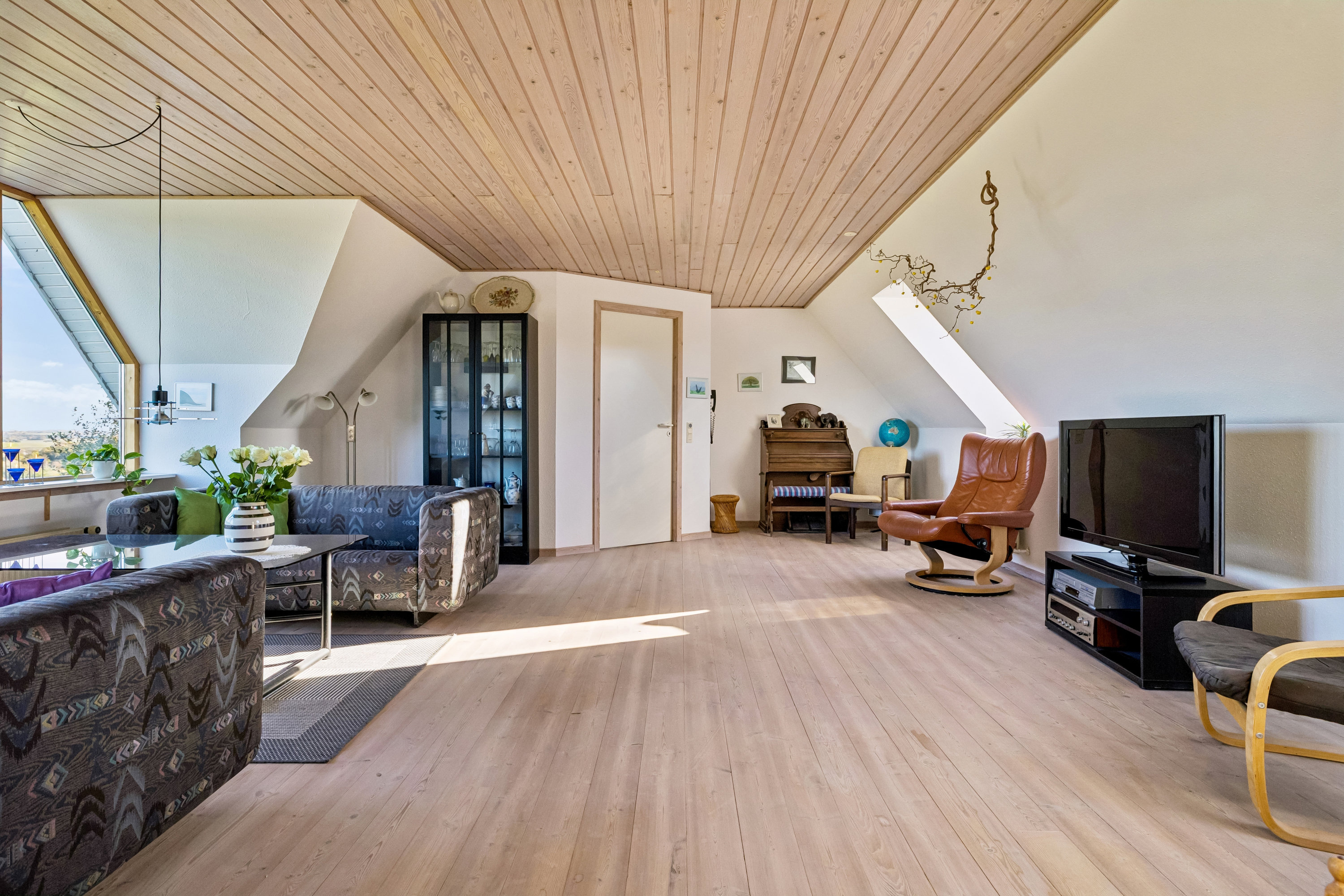 Fremhævet stue billede i fuldskærmstilstand. Billede af Sandgravvej 10, Gram, 8660 Skanderborg