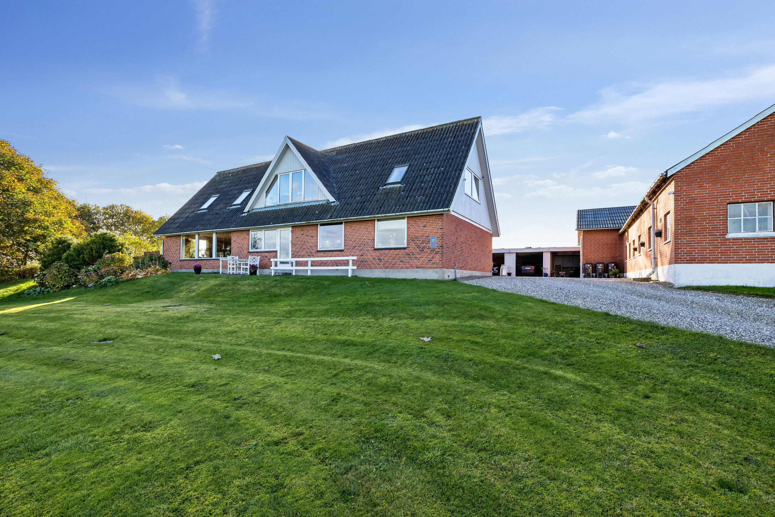 Miniaturebillede 1: ejendommen. Billede af Sandgravvej 10, Gram, 8660 Skanderborg