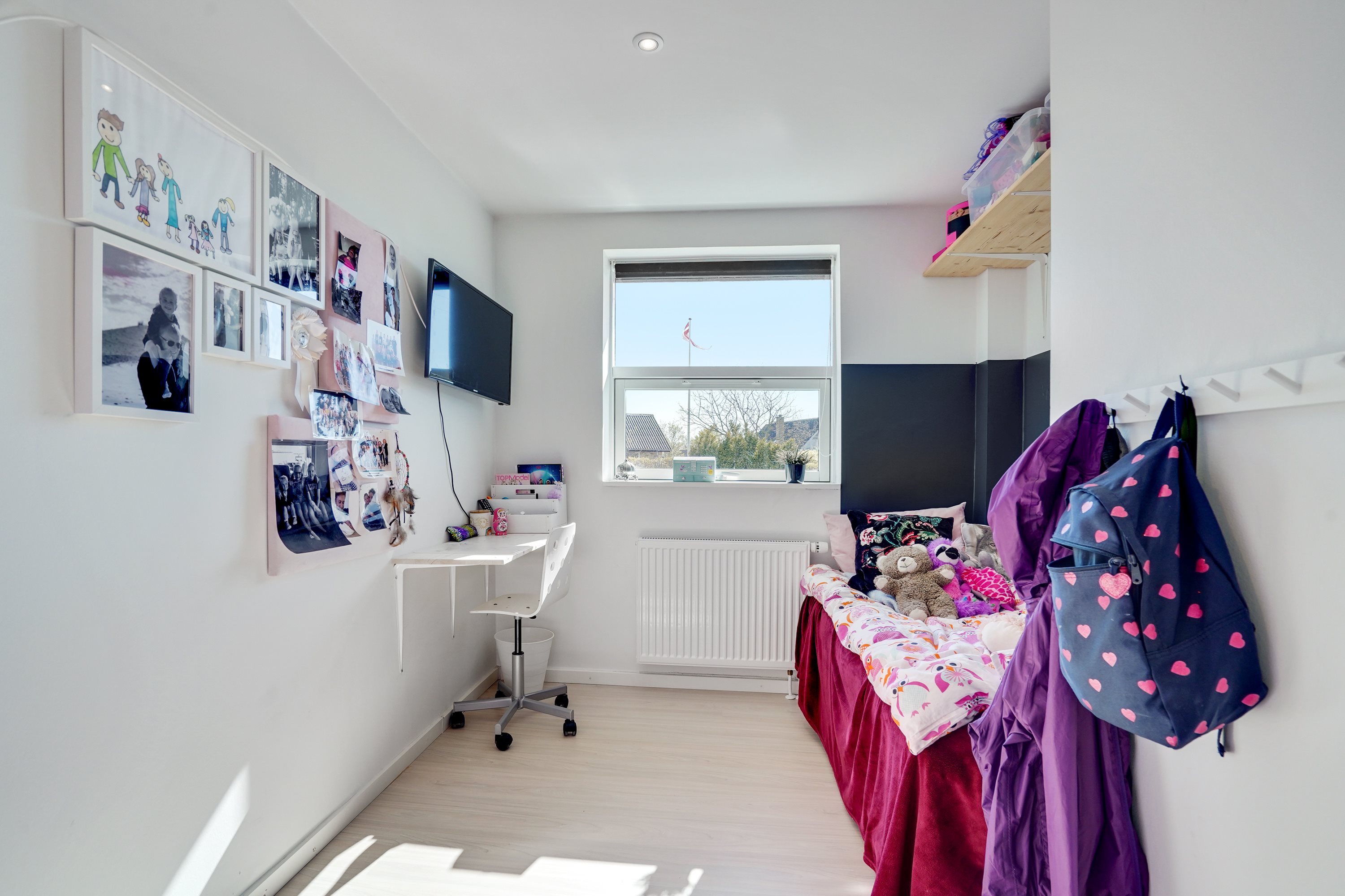 Fremhævet værelse billede i fuldskærmstilstand. Billede af Anemonevej 17, 9870 Sindal