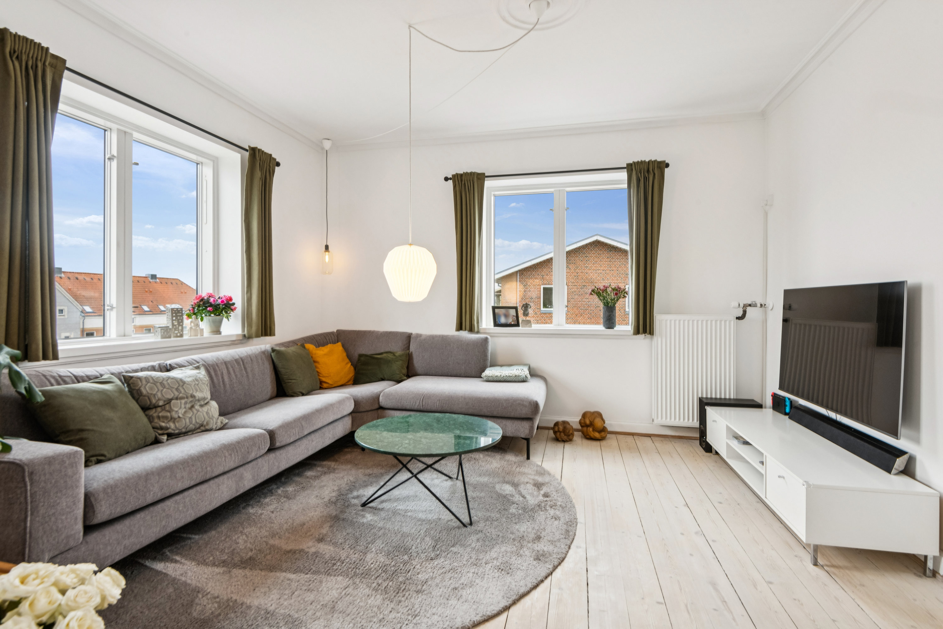 Fremhævet stue billede i fuldskærmstilstand. Billede af Sønderbro 15, 4. tv., 9000 Aalborg