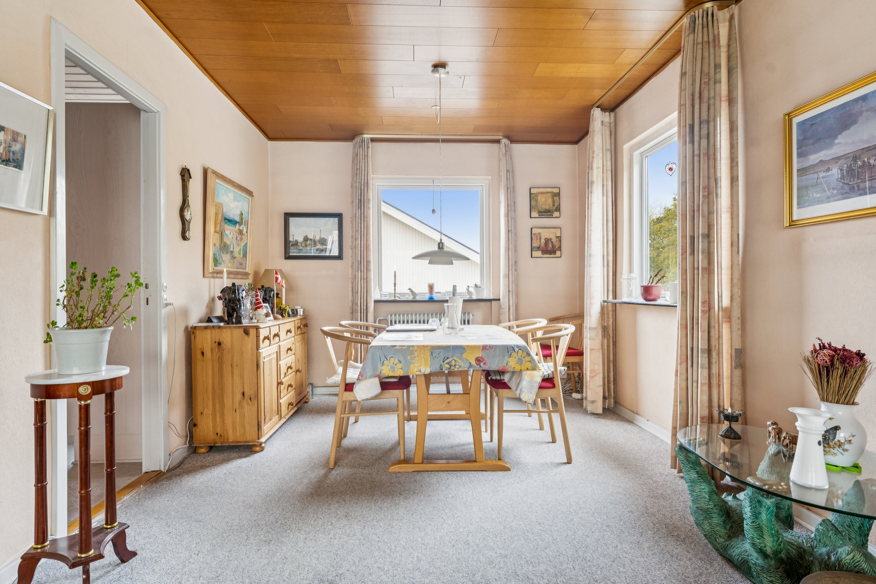 Fremhævet stue billede i fuldskærmstilstand. Billede af Thyvej 6, 8940 Randers SV