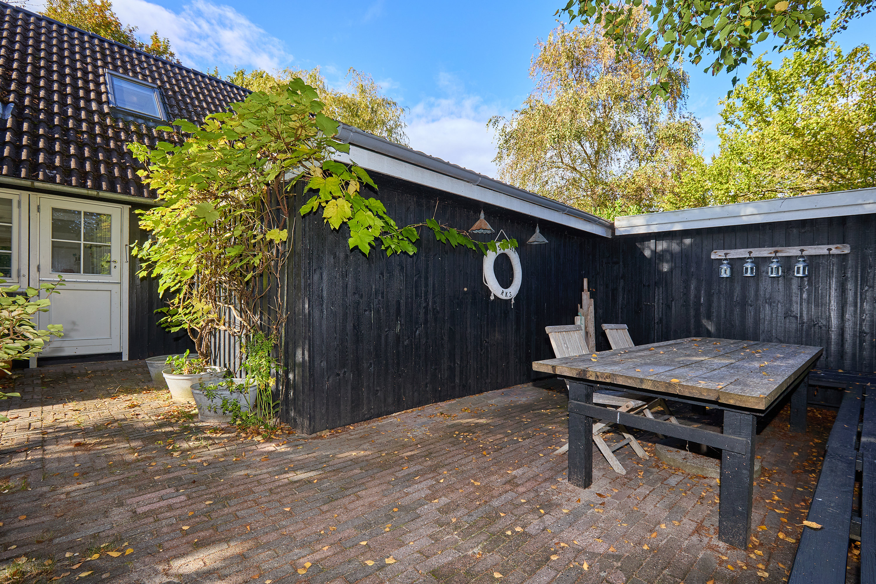 Fremhævet terrasse billede i fuldskærmstilstand. Billede af N P Nielsens Vej 13, 3220 Tisvildeleje