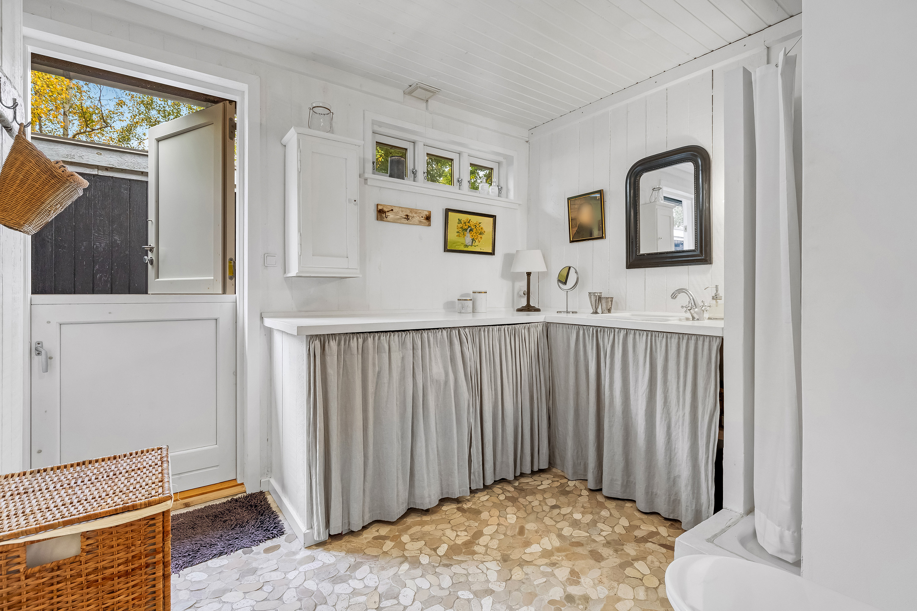 Fremhævet badeværelse billede i fuldskærmstilstand. Billede af N P Nielsens Vej 13, 3220 Tisvildeleje