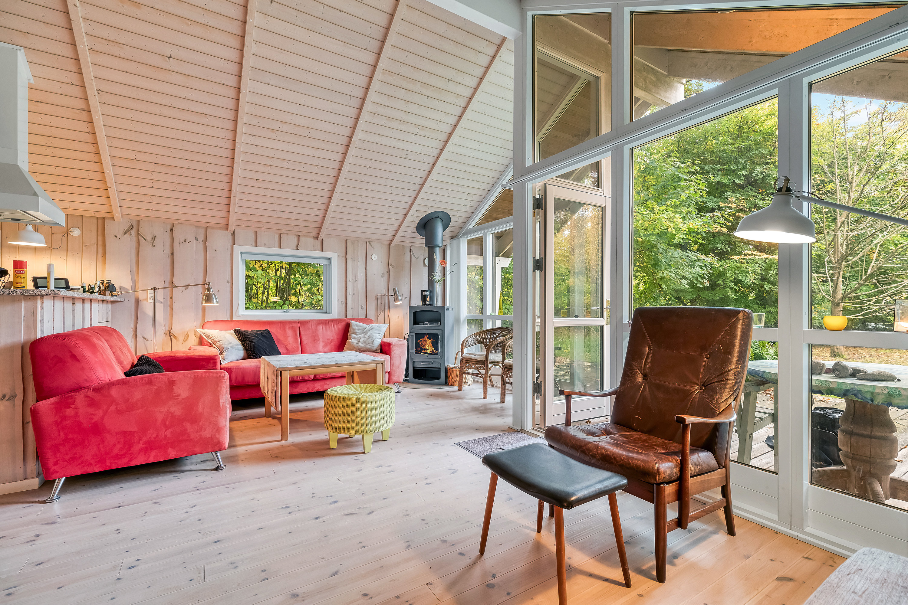 Fremhævet stue billede i fuldskærmstilstand. Billede af Mosesvinget 4, Buresø, 3550 Slangerup