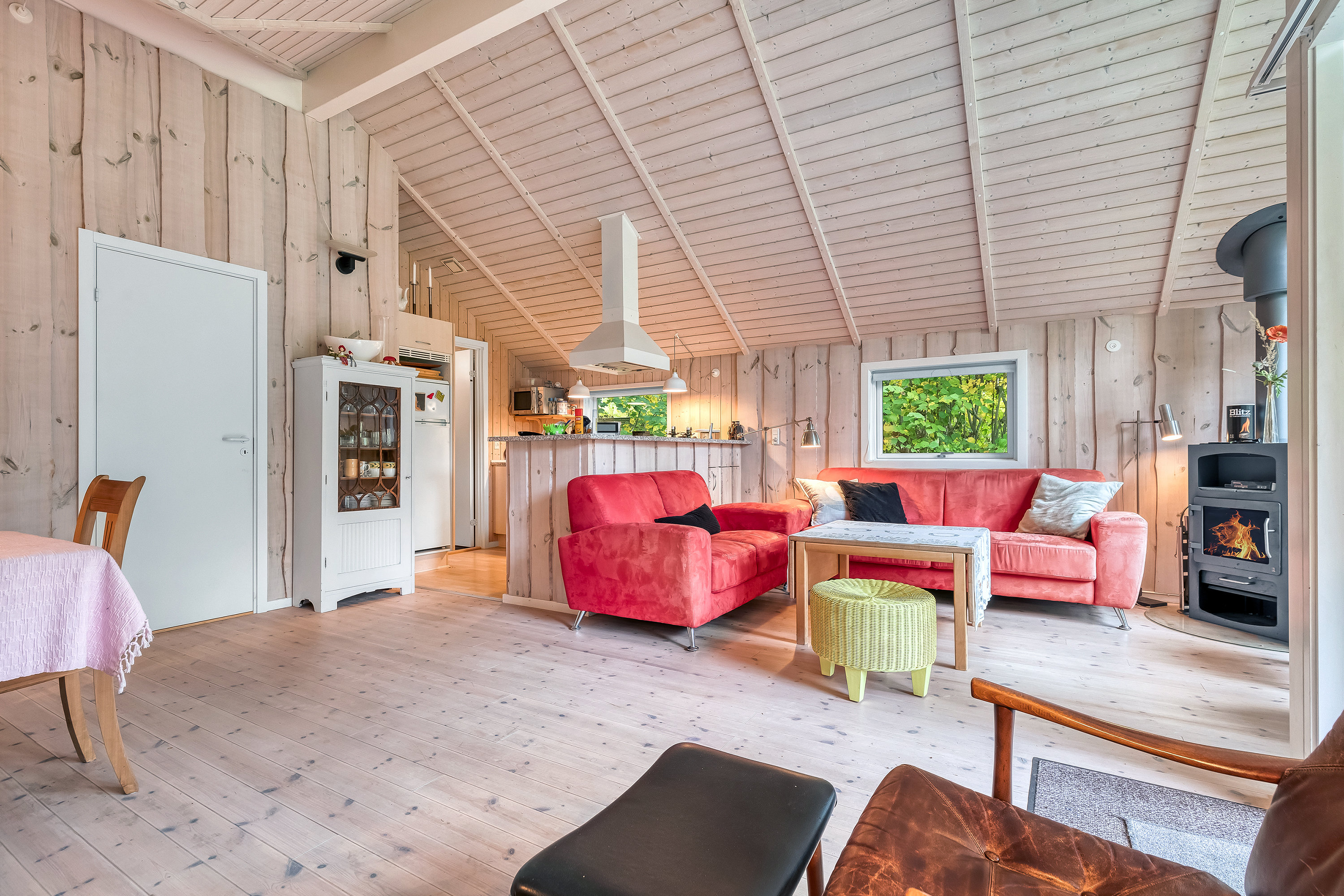 Fremhævet stue billede i fuldskærmstilstand. Billede af Mosesvinget 4, Buresø, 3550 Slangerup