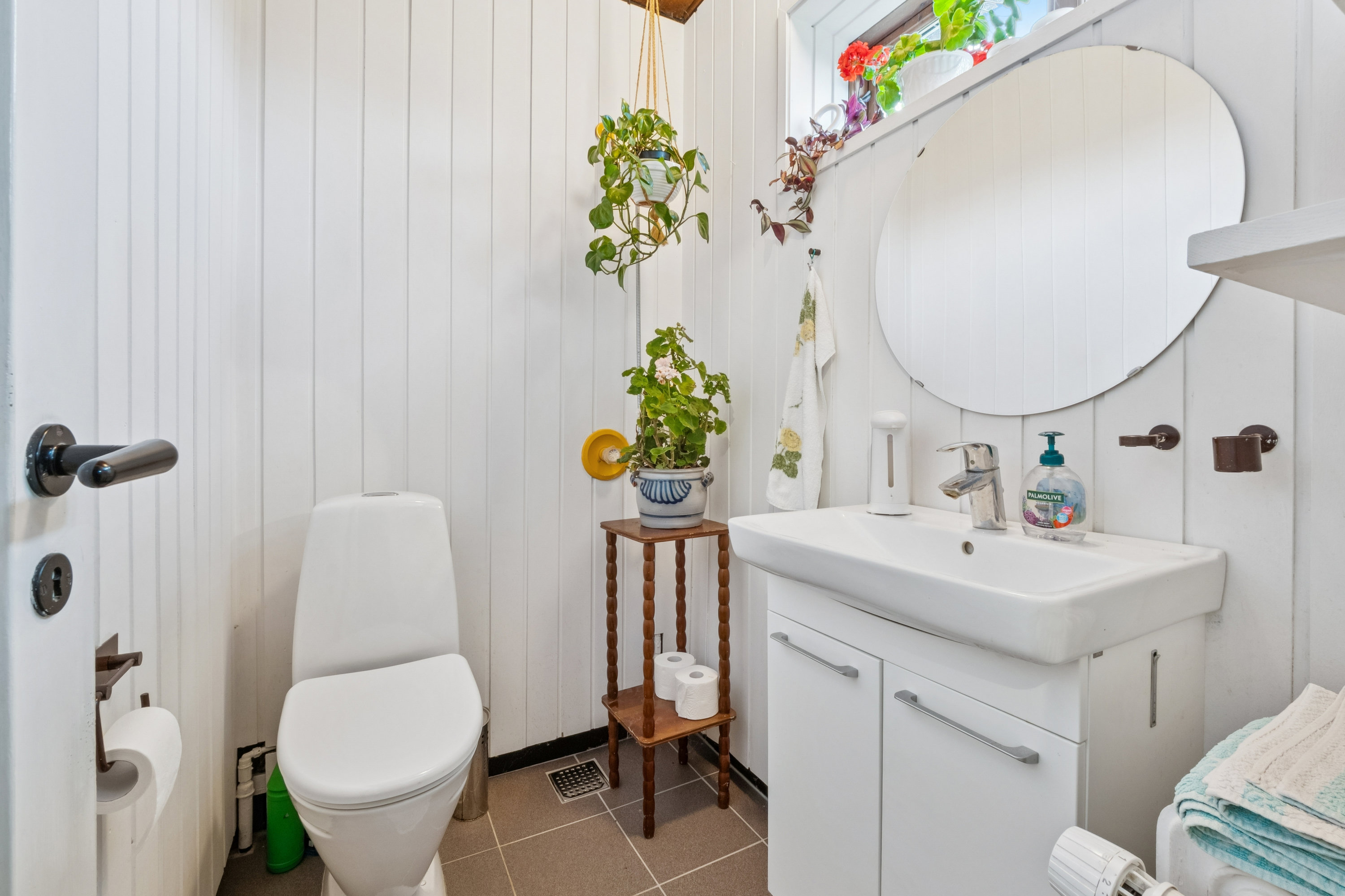 Fremhævet badeværelse billede i fuldskærmstilstand. Billede af Højbro 13, 7900 Nykøbing M