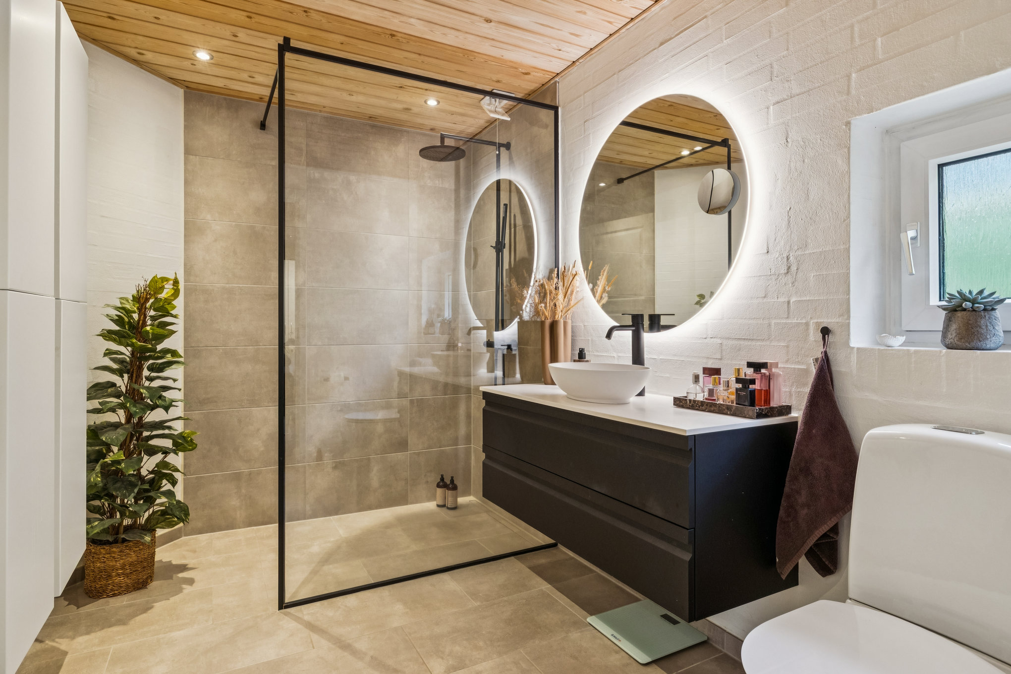 Fremhævet badeværelse billede i fuldskærmstilstand. Billede af Hindbærvej 13, 8920 Randers NV