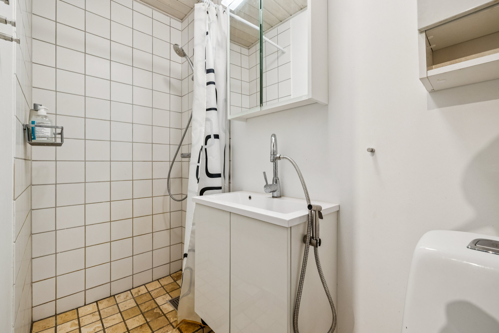 Fremhævet badeværelse billede i fuldskærmstilstand. Billede af Glarbjergvej 101, 1. th., 8930 Randers NØ