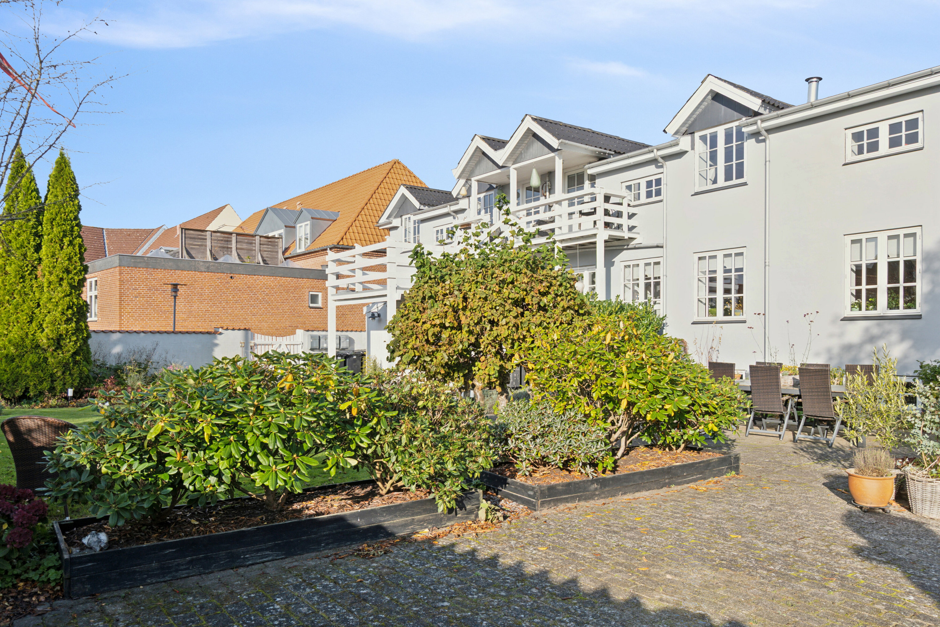 Fremhævet set fra vejen billede i fuldskærmstilstand. Billede af Hestemøllestræde 4, 1. tv., 4200 Slagelse