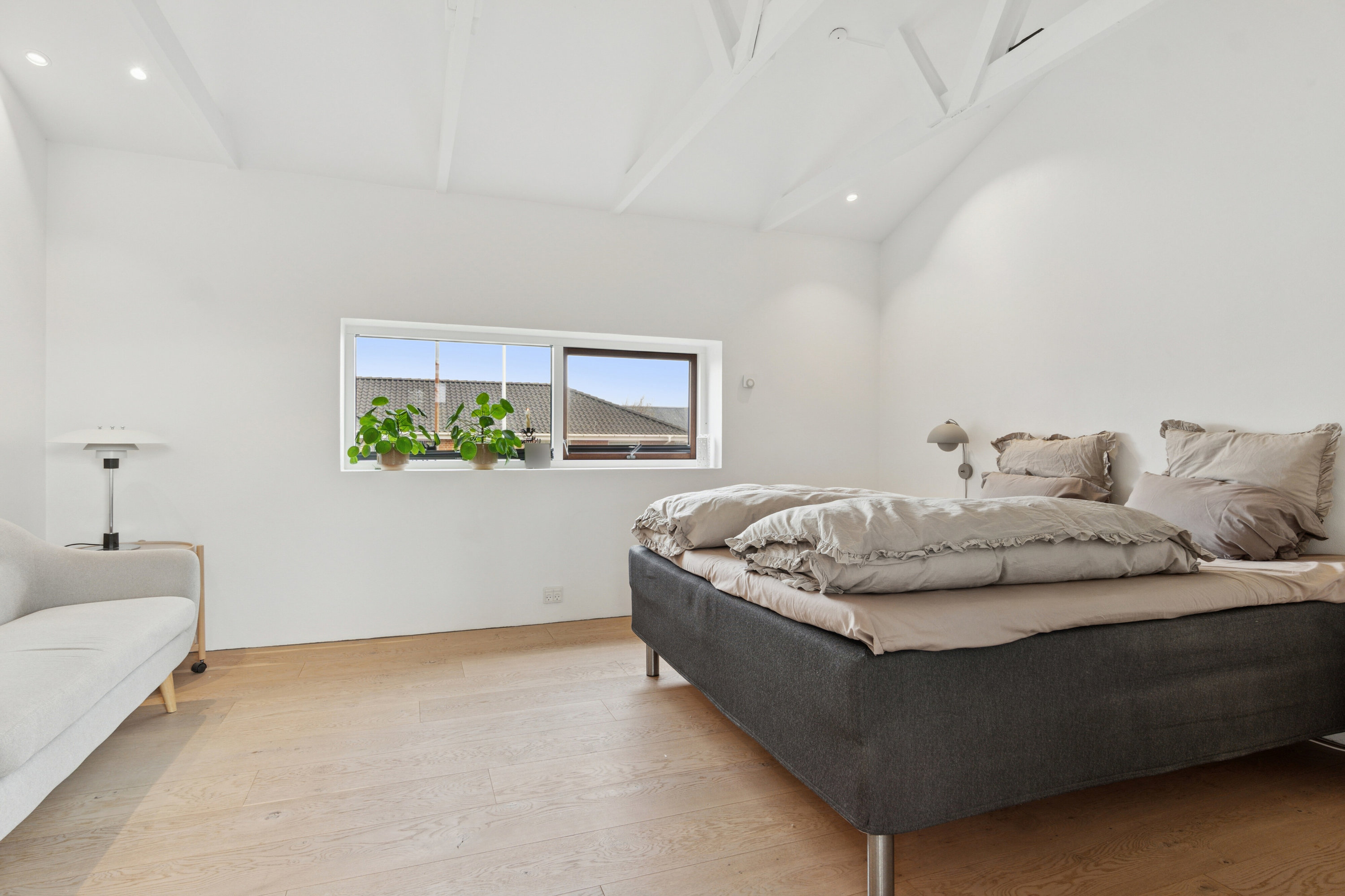 Fremhævet soveværelse billede i fuldskærmstilstand. Billede af Gyvelvænget 92, 7730 Hanstholm