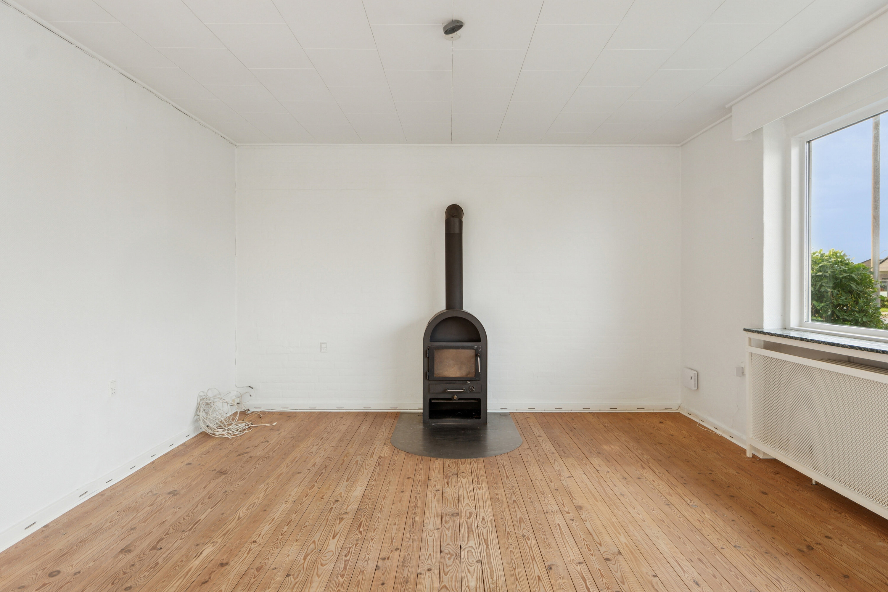 Fremhævet stue billede i fuldskærmstilstand. Billede af Birkevej 1, 5400 Bogense