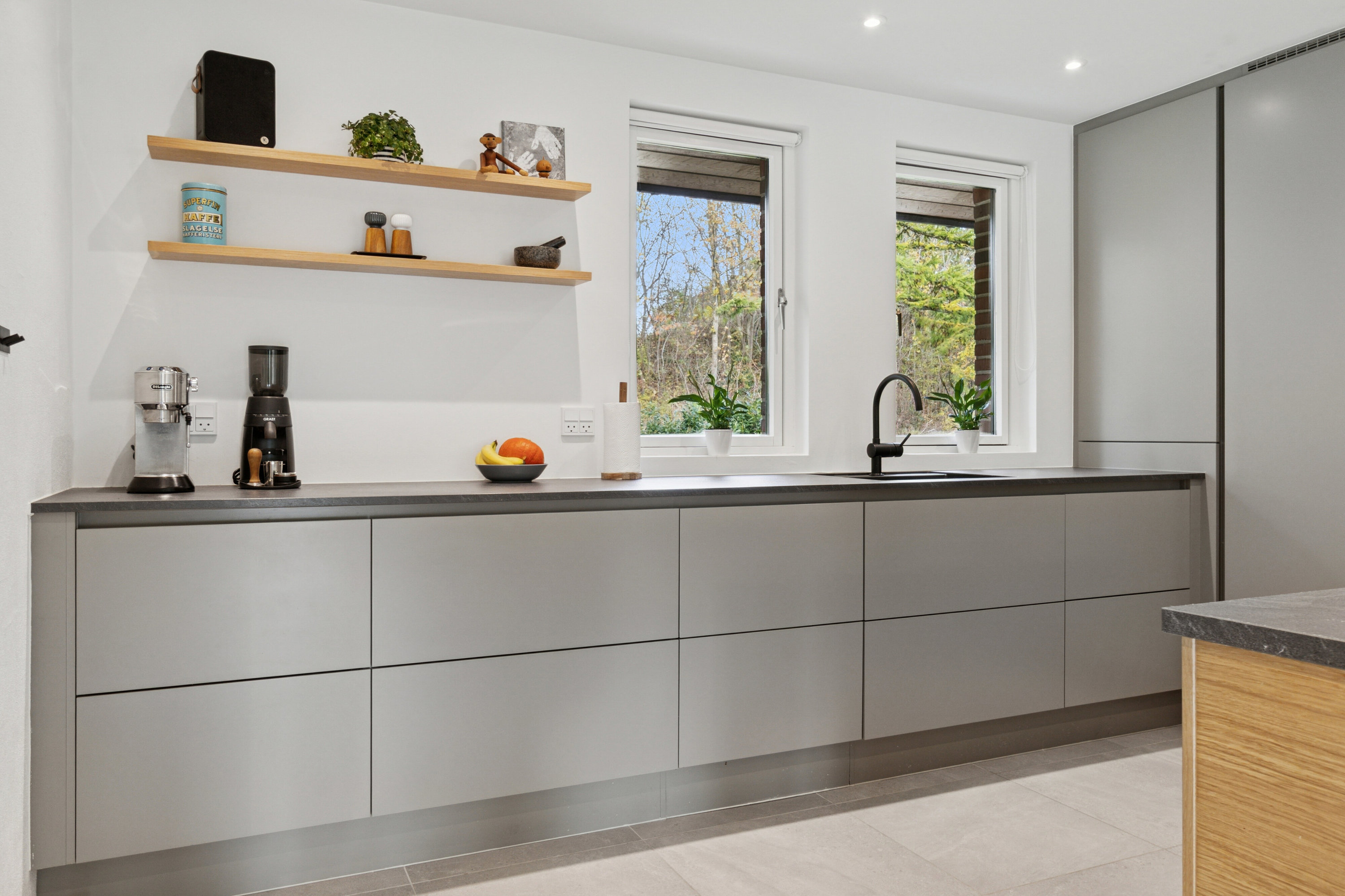 Fremhævet køkken billede i fuldskærmstilstand. Billede af Teglværksvej 22, 4200 Slagelse