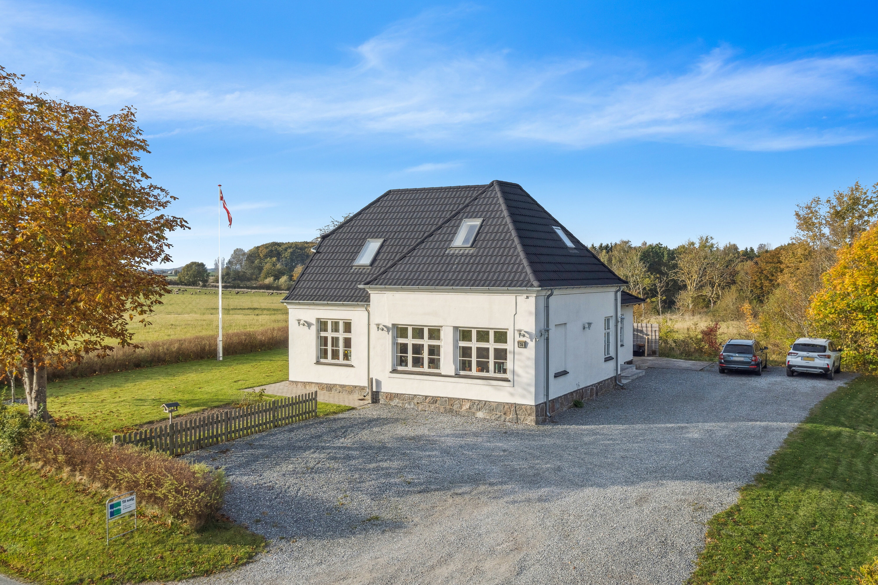 Miniaturebillede 1: set fra vejen. Billede af Flintemosevej 30, Bøgesø, 4700 Næstved