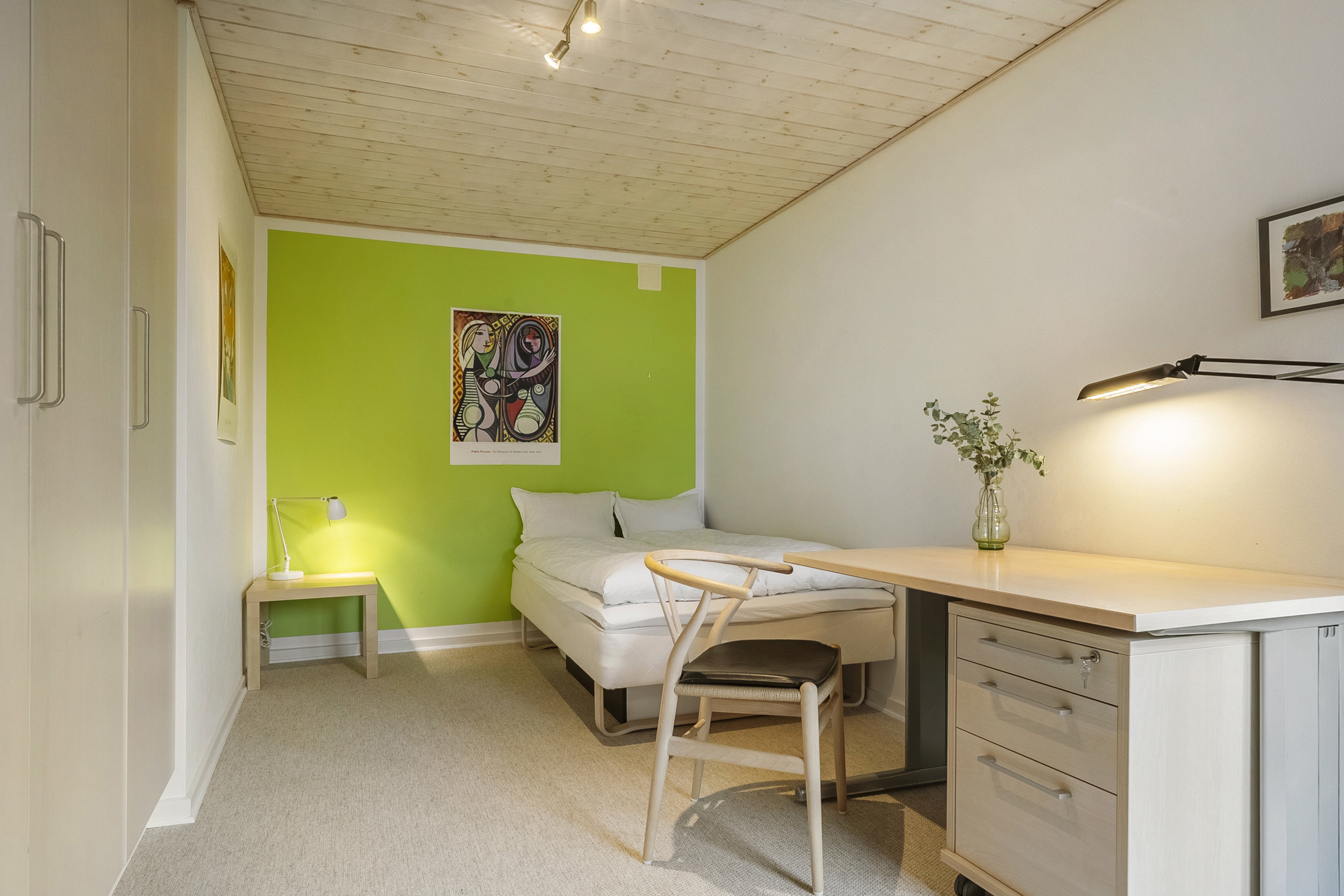 Fremhævet soveværelse billede i fuldskærmstilstand. Billede af Lindevang 4, 6200 Aabenraa