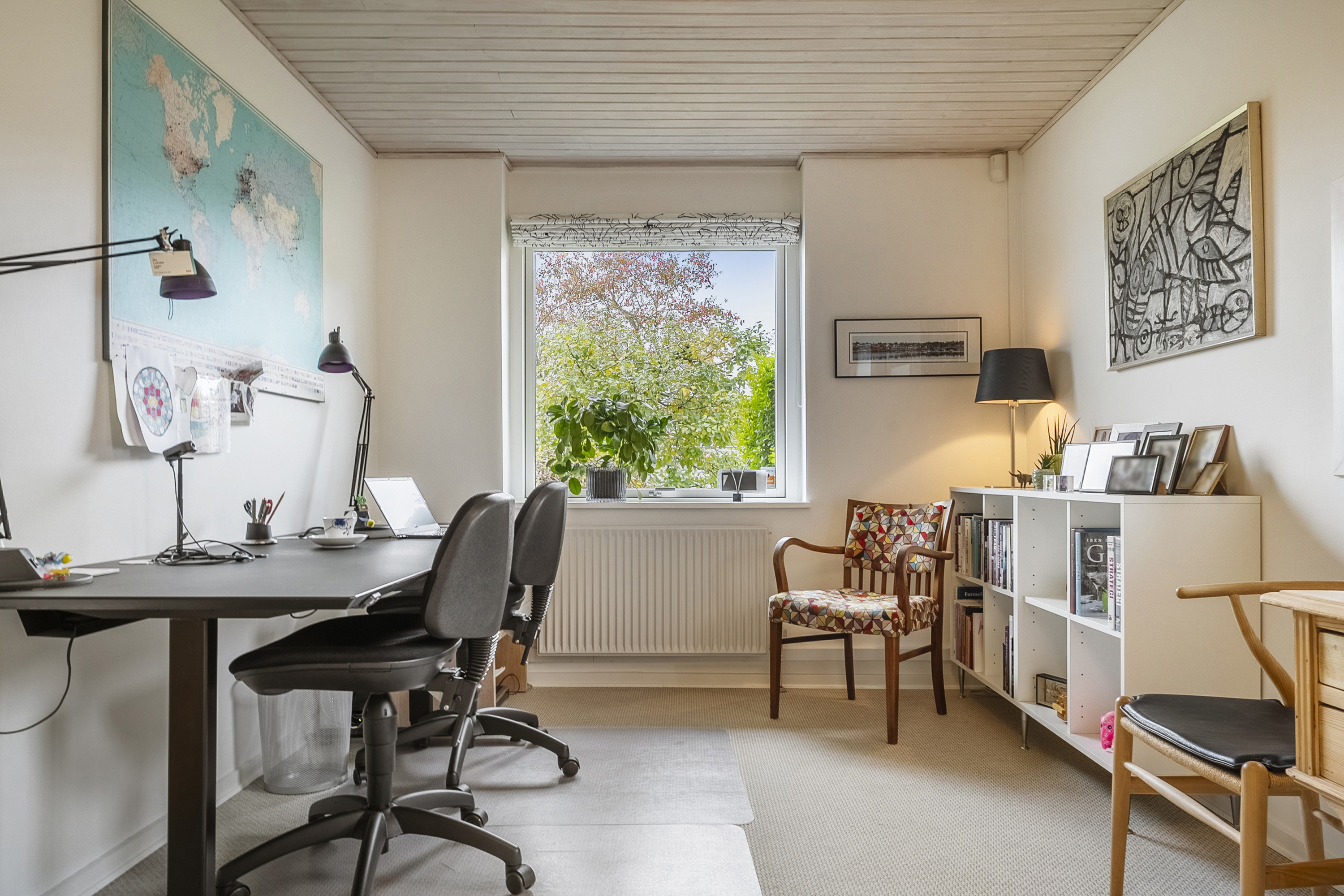 Fremhævet kontor billede i fuldskærmstilstand. Billede af Lindevang 4, 6200 Aabenraa