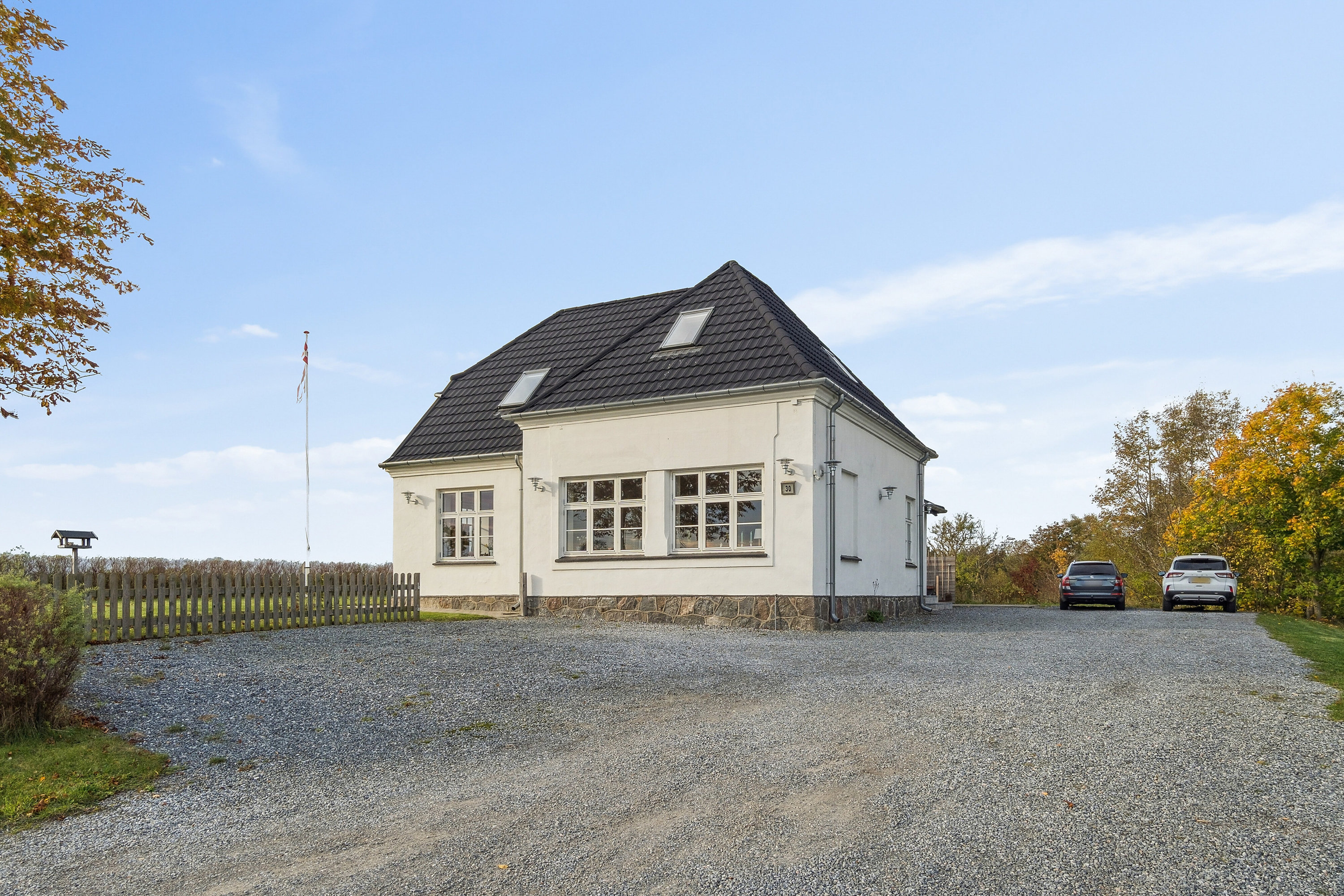 Fremhævet set fra vejen billede i fuldskærmstilstand. Billede af Flintemosevej 30, Bøgesø, 4700 Næstved