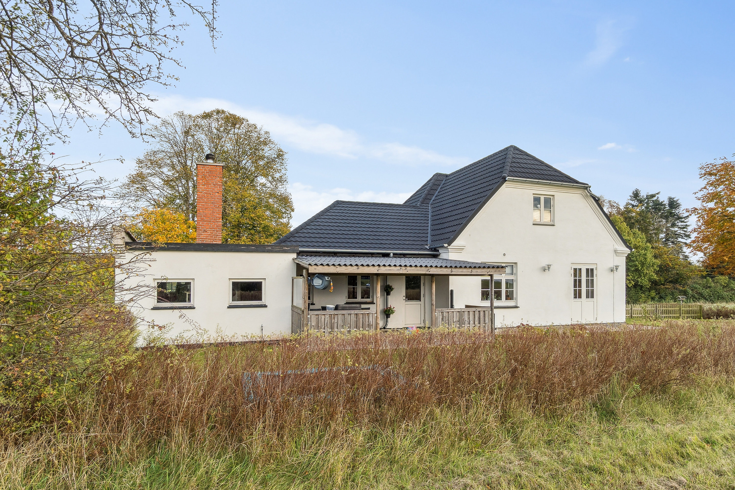 Fremhævet set fra haven billede i fuldskærmstilstand. Billede af Flintemosevej 30, Bøgesø, 4700 Næstved