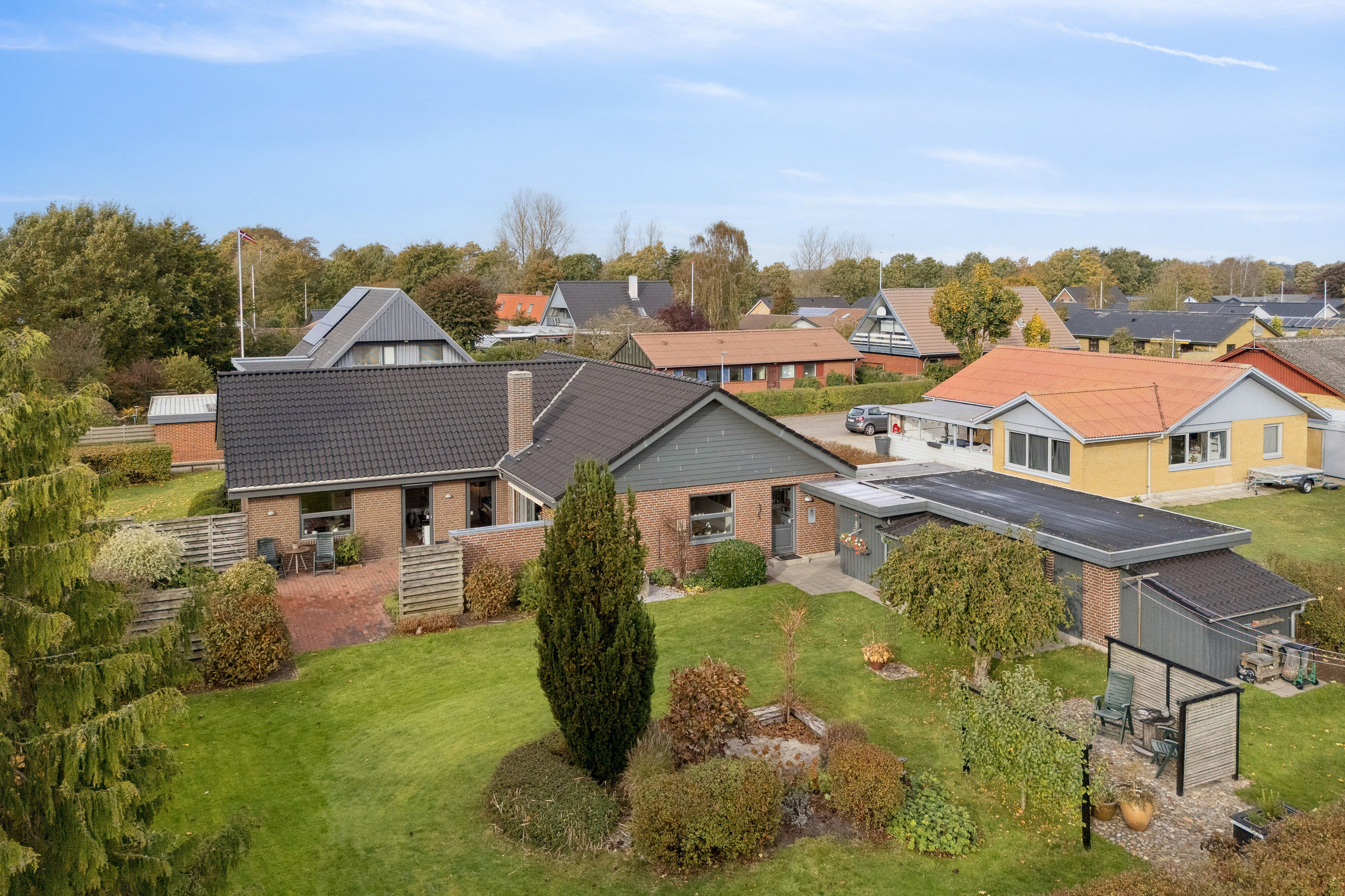 Fremhævet set fra vejen billede i fuldskærmstilstand. Billede af Lærkevej 17, 7441 Bording