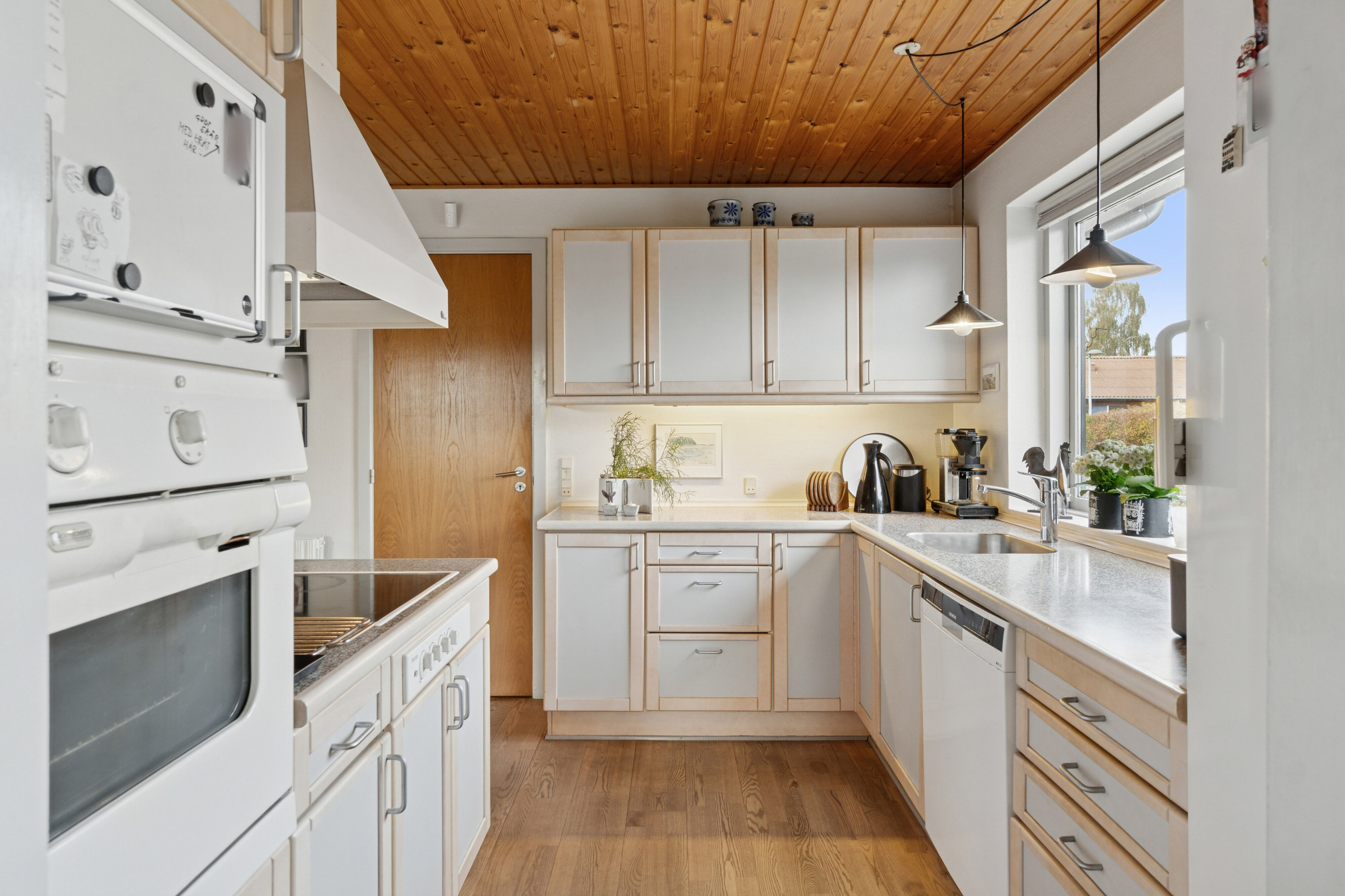 Miniaturebillede 1: køkken. Billede af Lærkevej 17, 7441 Bording