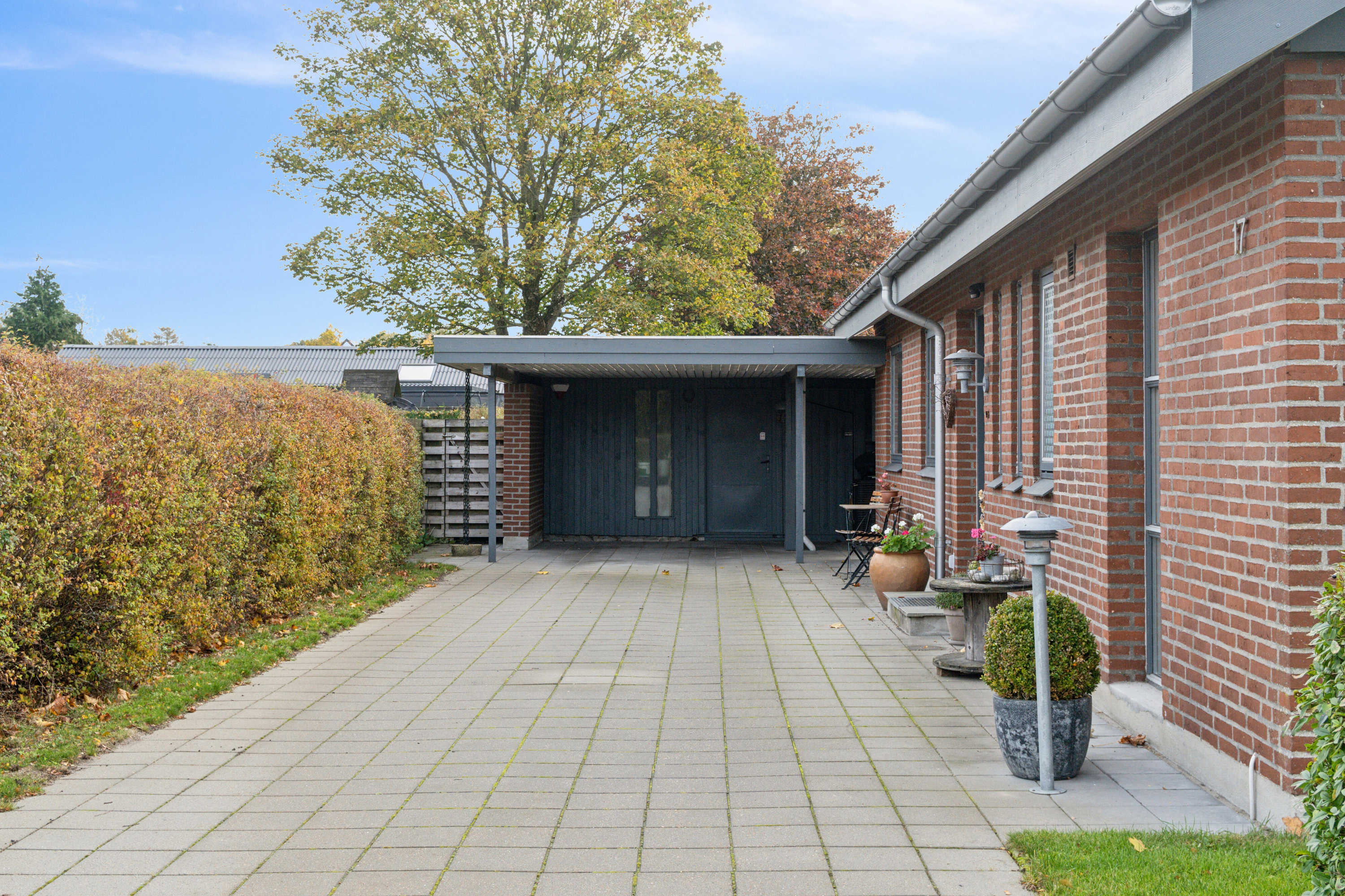 Fremhævet udendørs billede i fuldskærmstilstand. Billede af Lærkevej 17, 7441 Bording