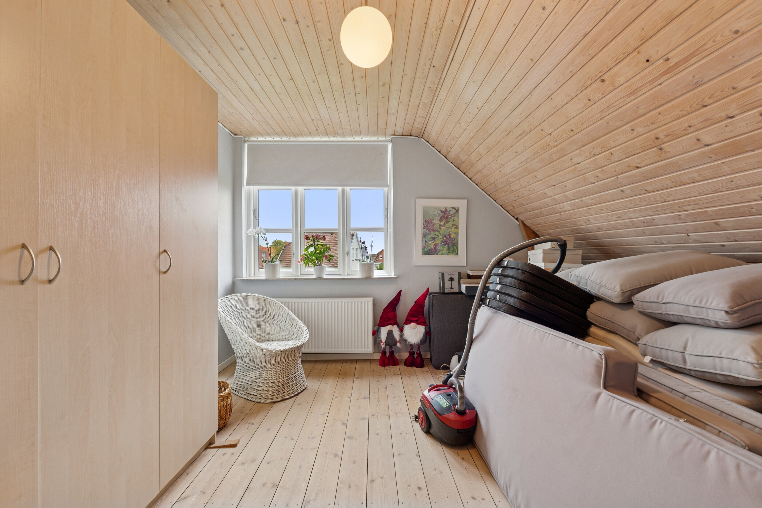 Fremhævet værelse billede i fuldskærmstilstand. Billede af Jernbane Allé 8, Dalum, 5250 Odense SV