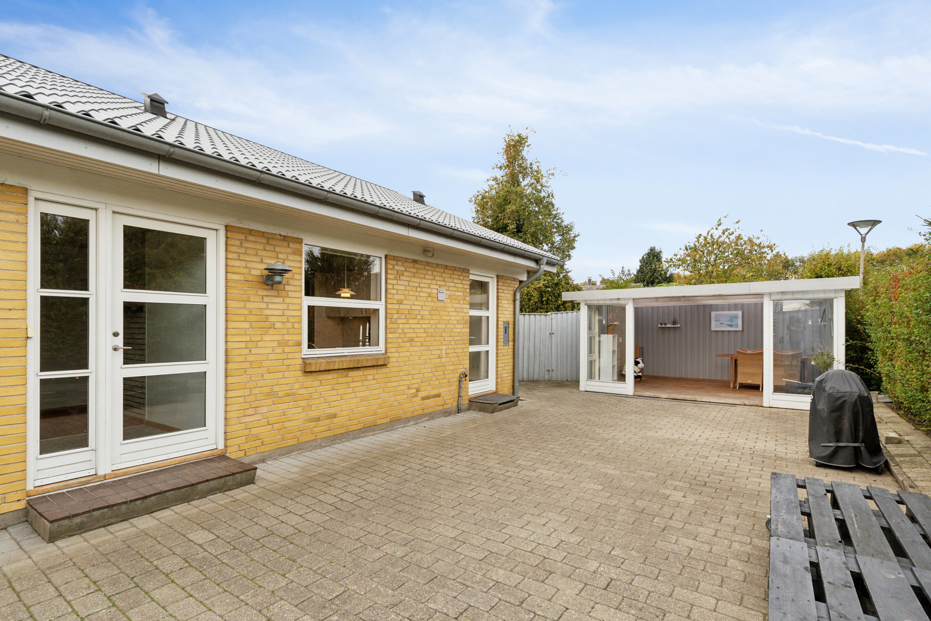 Fremhævet terrasse billede i fuldskærmstilstand. Billede af Centrumsgaden 43, Bov, 6330 Padborg