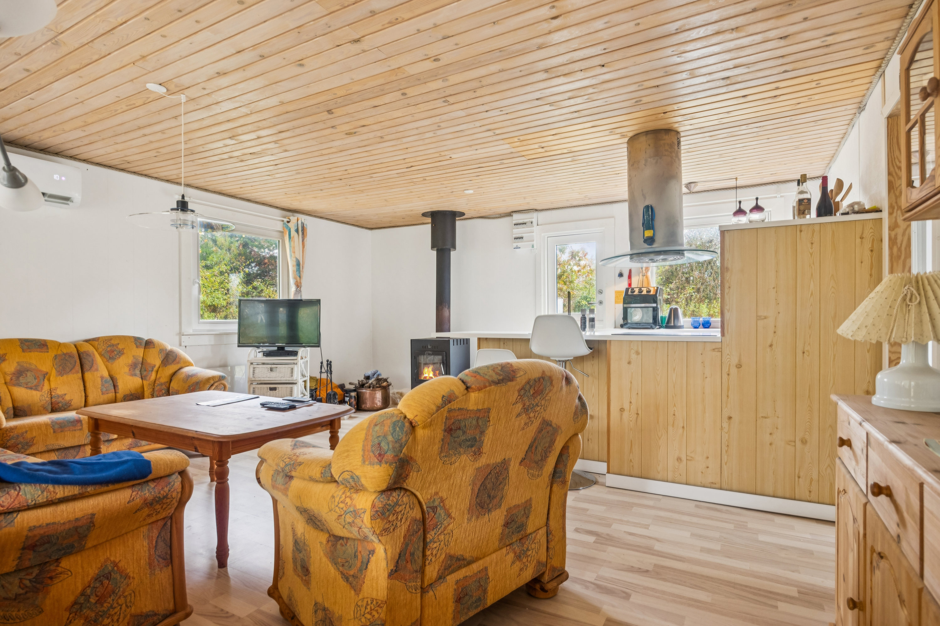 Fremhævet stue billede i fuldskærmstilstand. Billede af Jagtvej 3, 9370 Hals