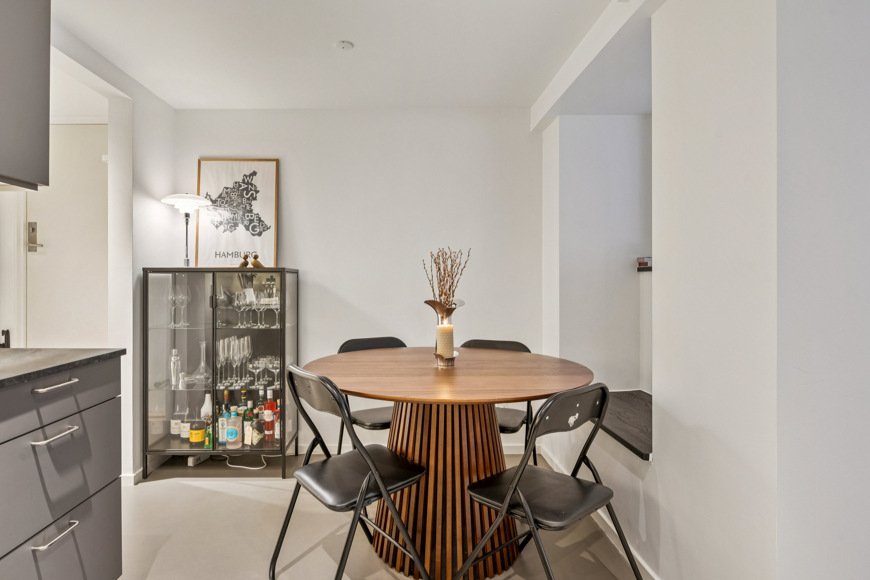 Miniaturebillede 1: stue. Billede af Sølystgade 10, kld.., 8000 Aarhus C