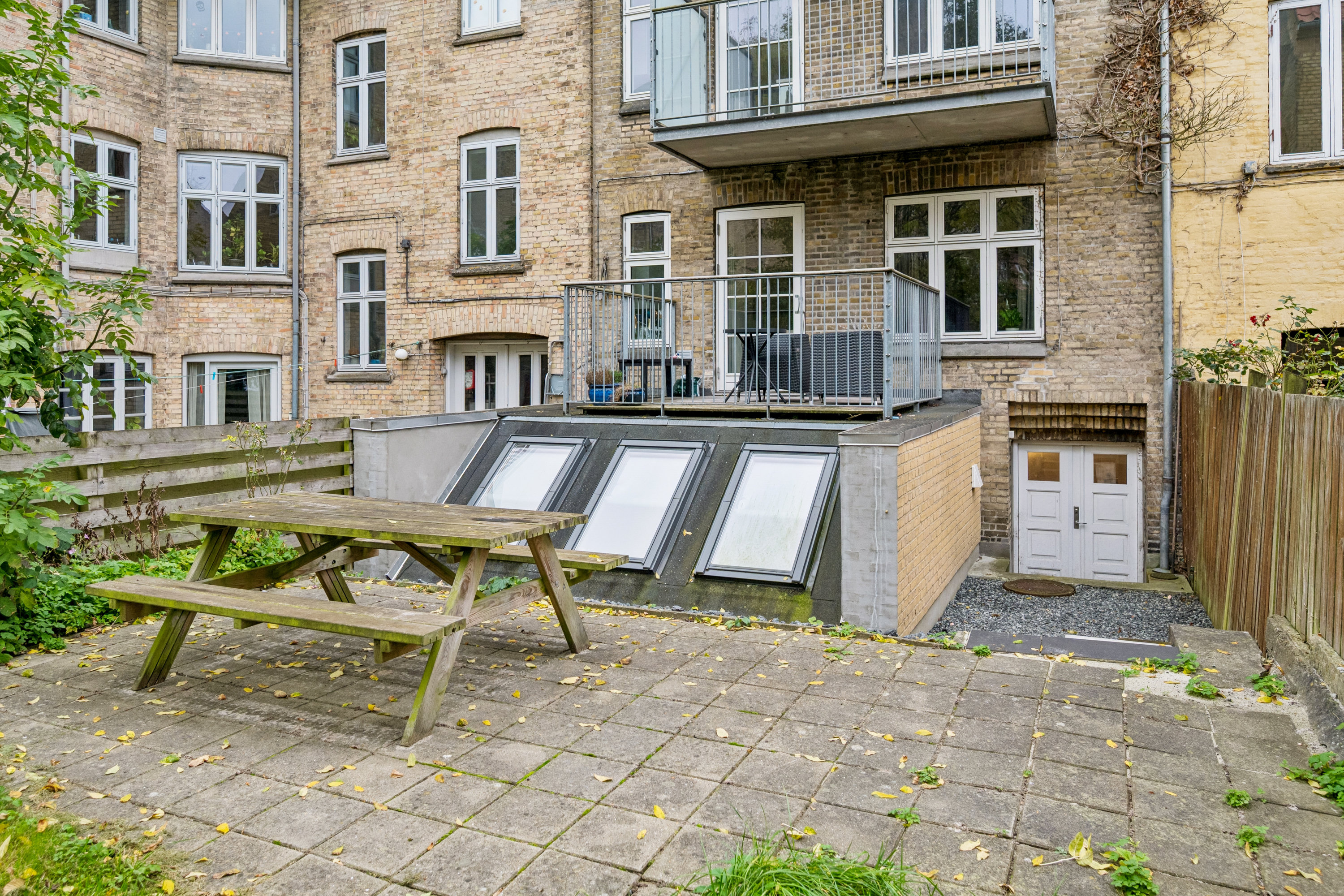 Fremhævet andet billede i fuldskærmstilstand. Billede af Sølystgade 10, kld.., 8000 Aarhus C