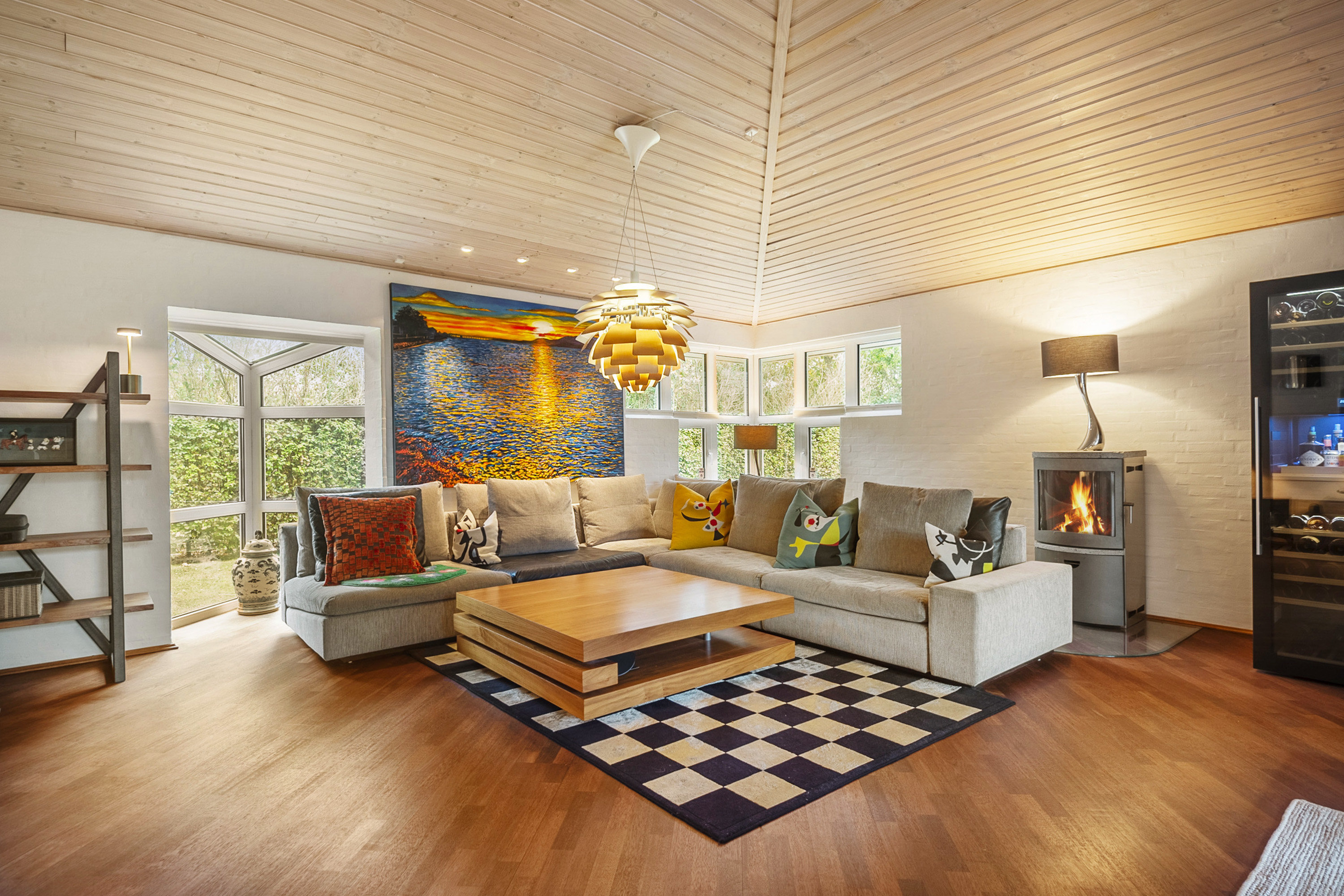 Fremhævet stue billede i fuldskærmstilstand. Billede af Sletten 83, 6800 Varde