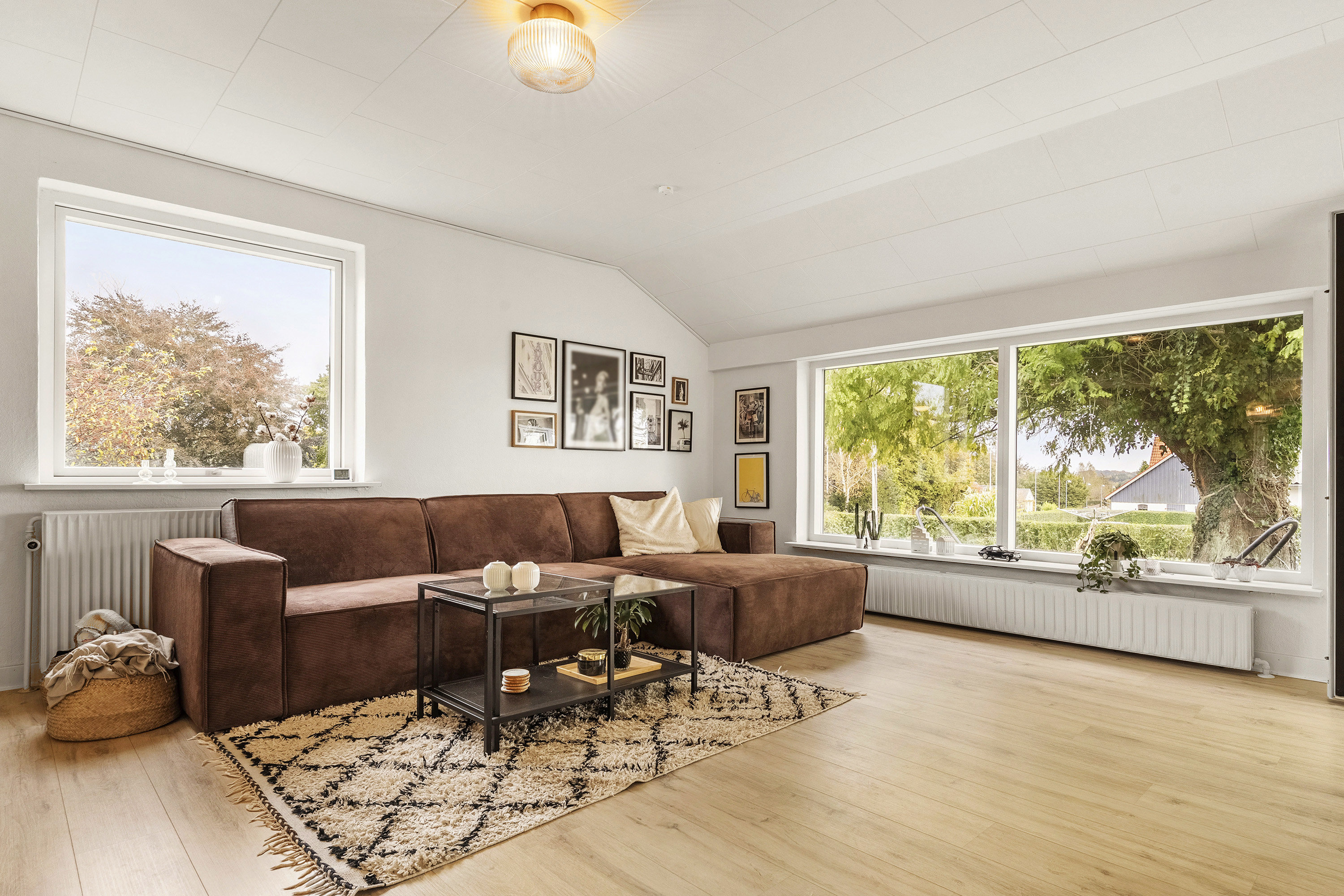 Fremhævet stue billede i fuldskærmstilstand. Billede af Nørreskovvej 15, Genner, 6230 Rødekro