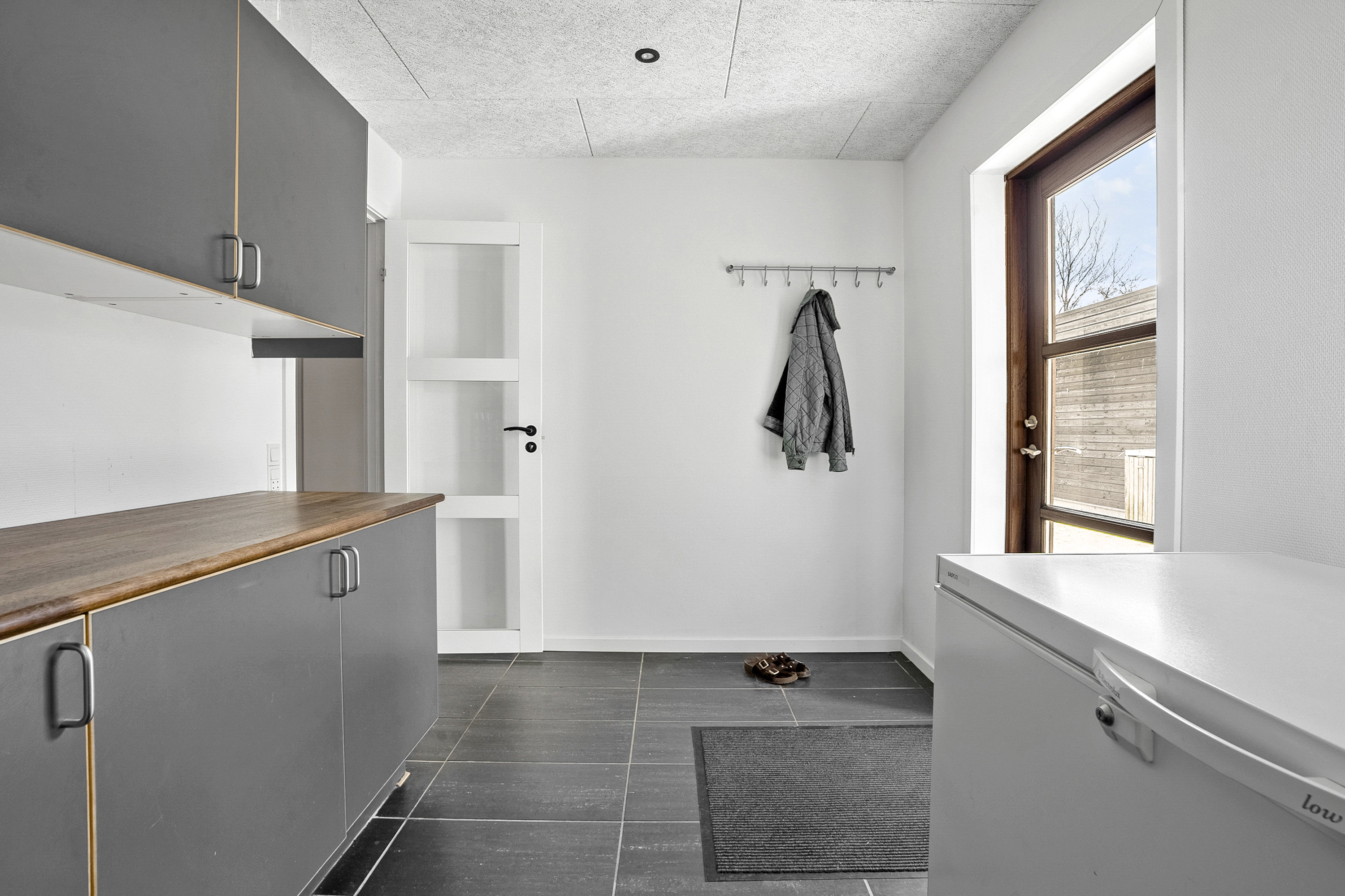 Fremhævet  billede i fuldskærmstilstand. Billede af Thyrasvej 5, 6640 Lunderskov