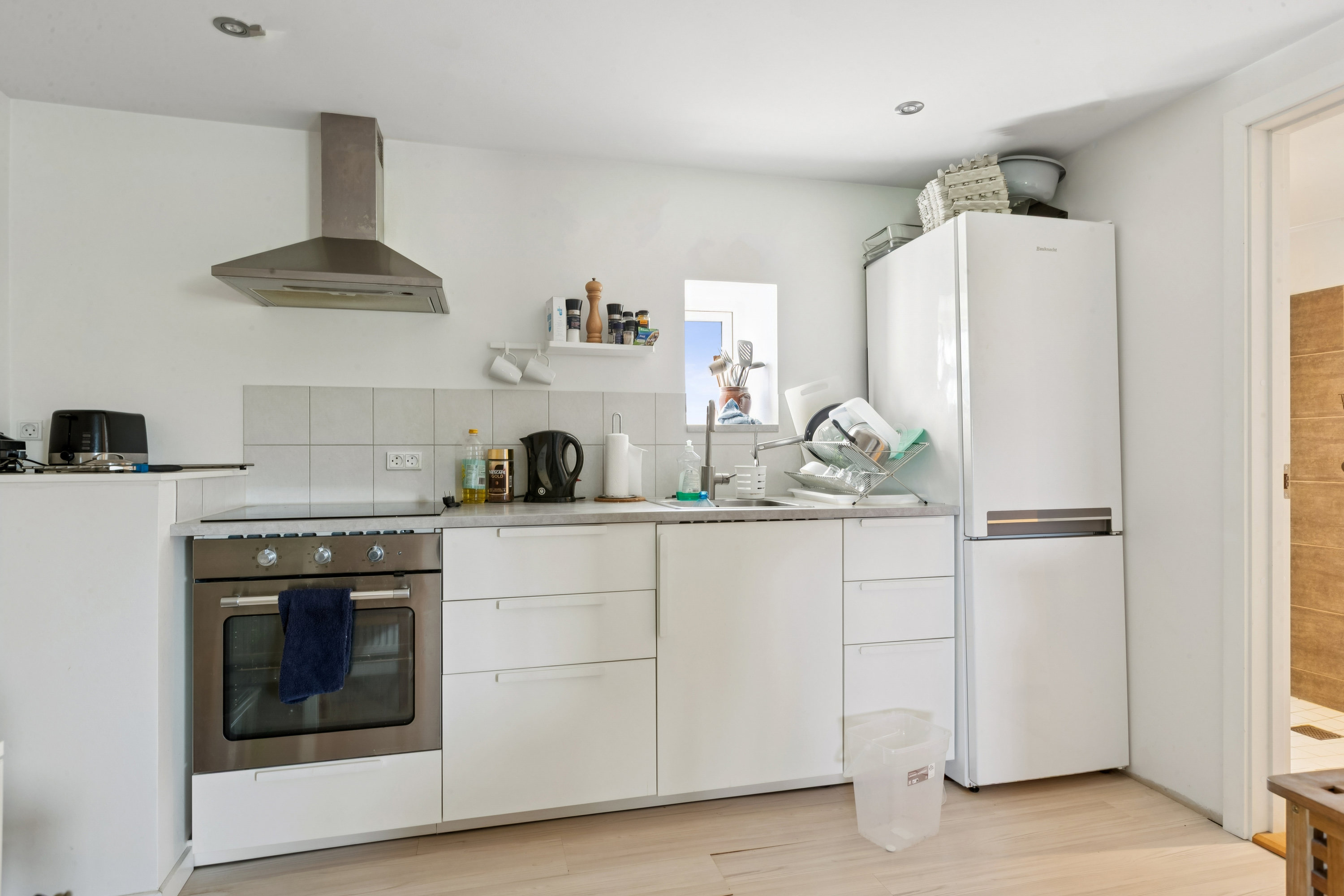 Fremhævet køkken billede i fuldskærmstilstand. Billede af Karlsgårdsvej 14, Øerne, 3000 Helsingør