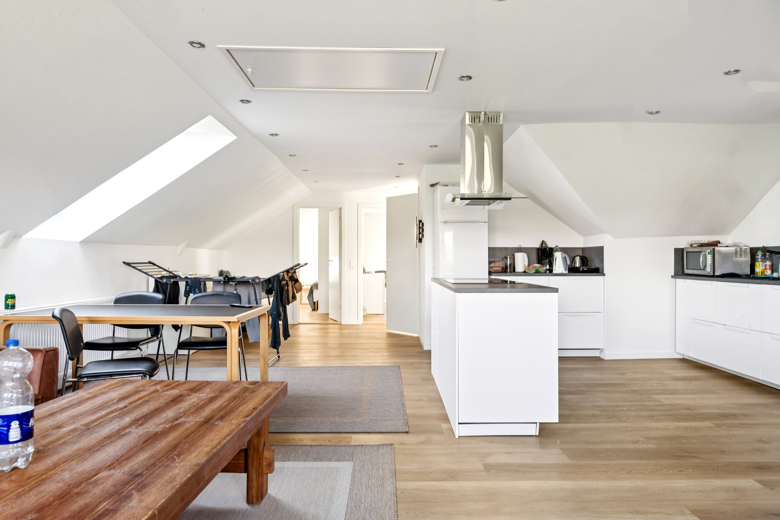 Fremhævet stue billede i fuldskærmstilstand. Billede af Karlsgårdsvej 14, Øerne, 3000 Helsingør