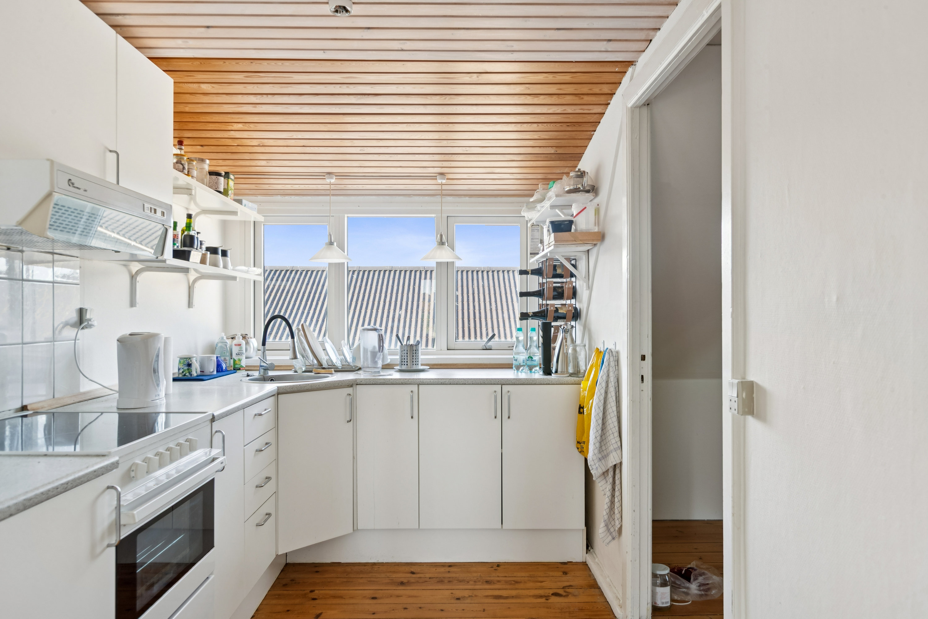 Fremhævet køkken billede i fuldskærmstilstand. Billede af Karlsgårdsvej 14, Øerne, 3000 Helsingør