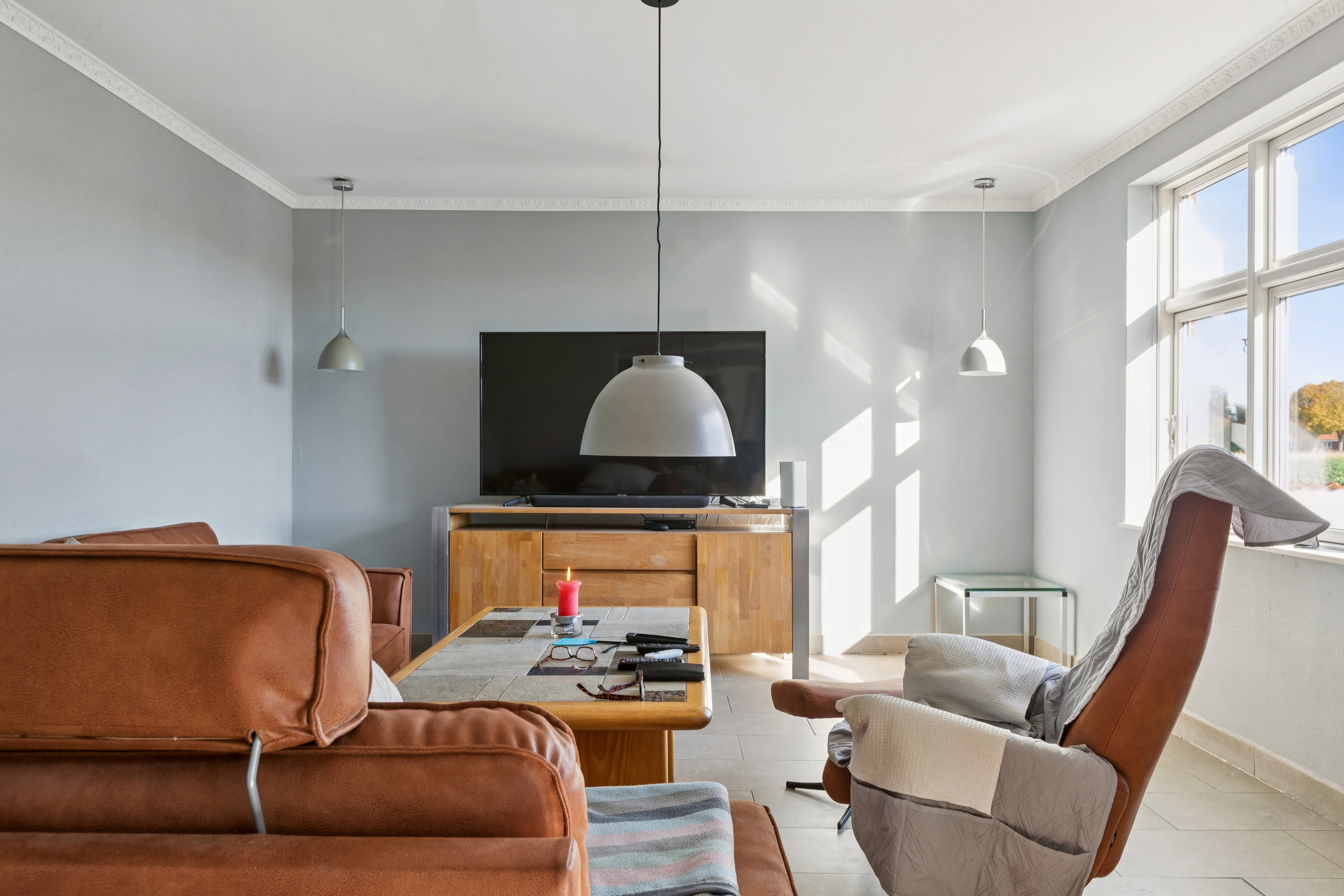 Fremhævet stue billede i fuldskærmstilstand. Billede af Karlsgårdsvej 14, Øerne, 3000 Helsingør