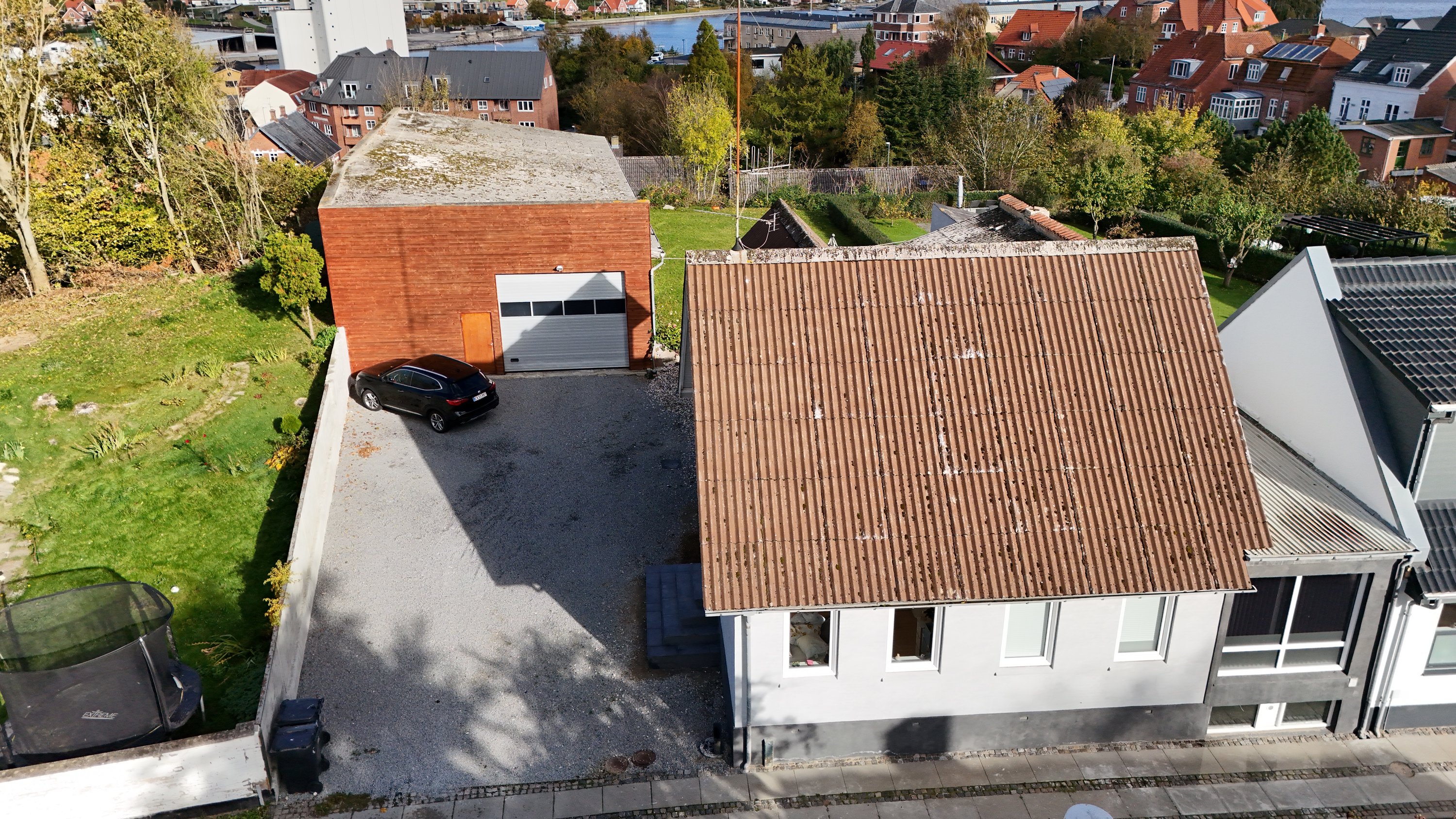 Fremhævet luftfoto billede i fuldskærmstilstand. Billede af Skovvej 17, 9500 Hobro