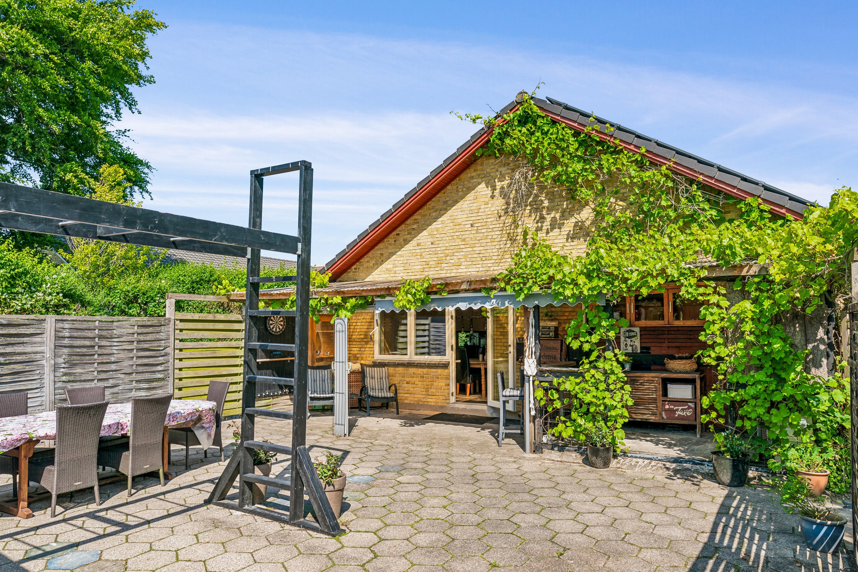 Fremhævet  billede i fuldskærmstilstand. Billede af Skolevej 3, Allested, 5672 Broby