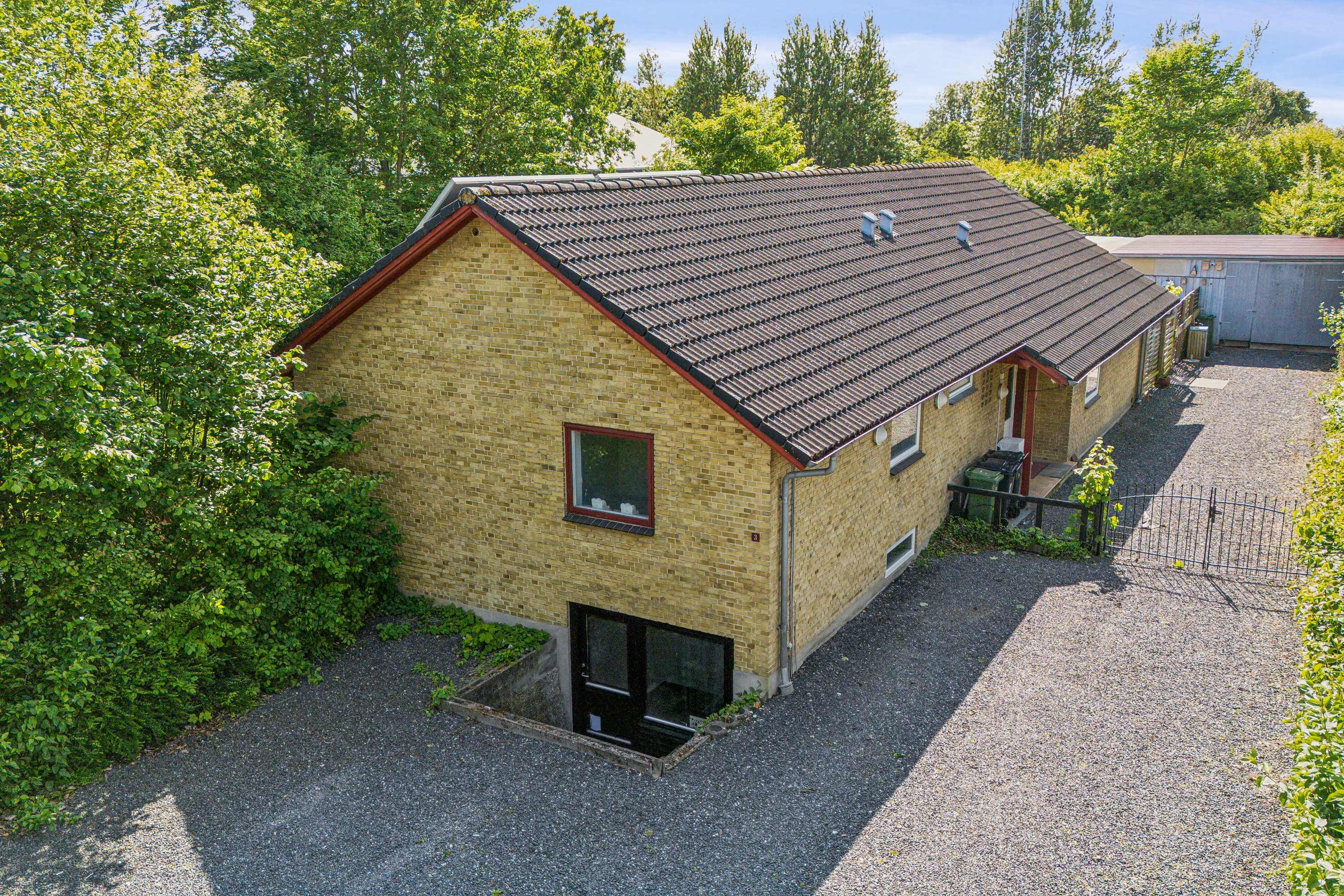 Fremhævet  billede i fuldskærmstilstand. Billede af Skolevej 3, Allested, 5672 Broby