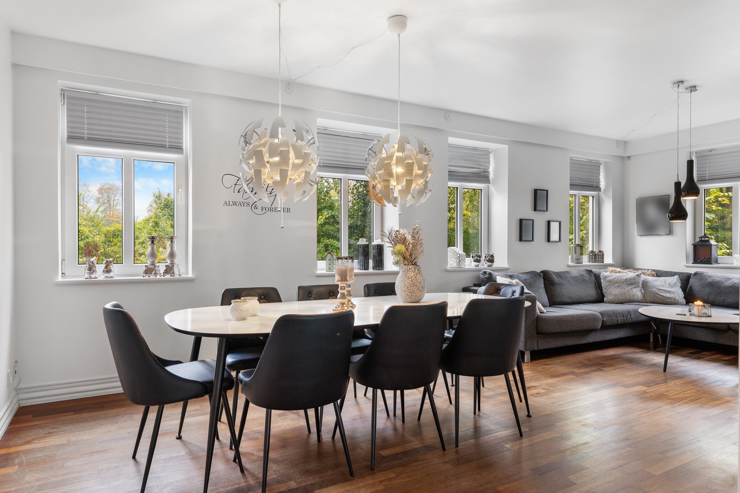 Fremhævet stue billede i fuldskærmstilstand. Billede af Stadionvej 3, 5600 Faaborg