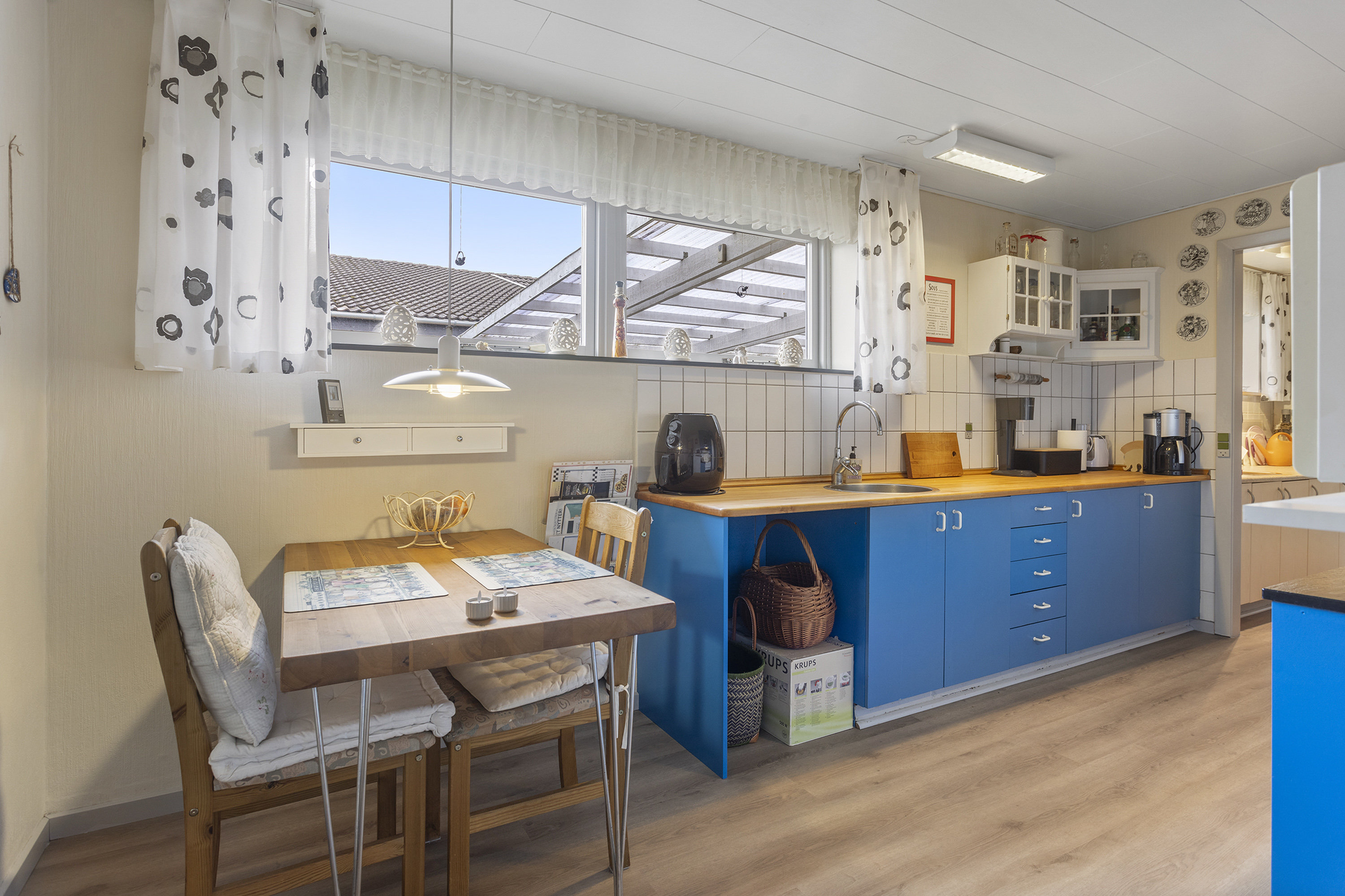 Fremhævet køkken billede i fuldskærmstilstand. Billede af Peder Munks Vej 68, 9300 Sæby