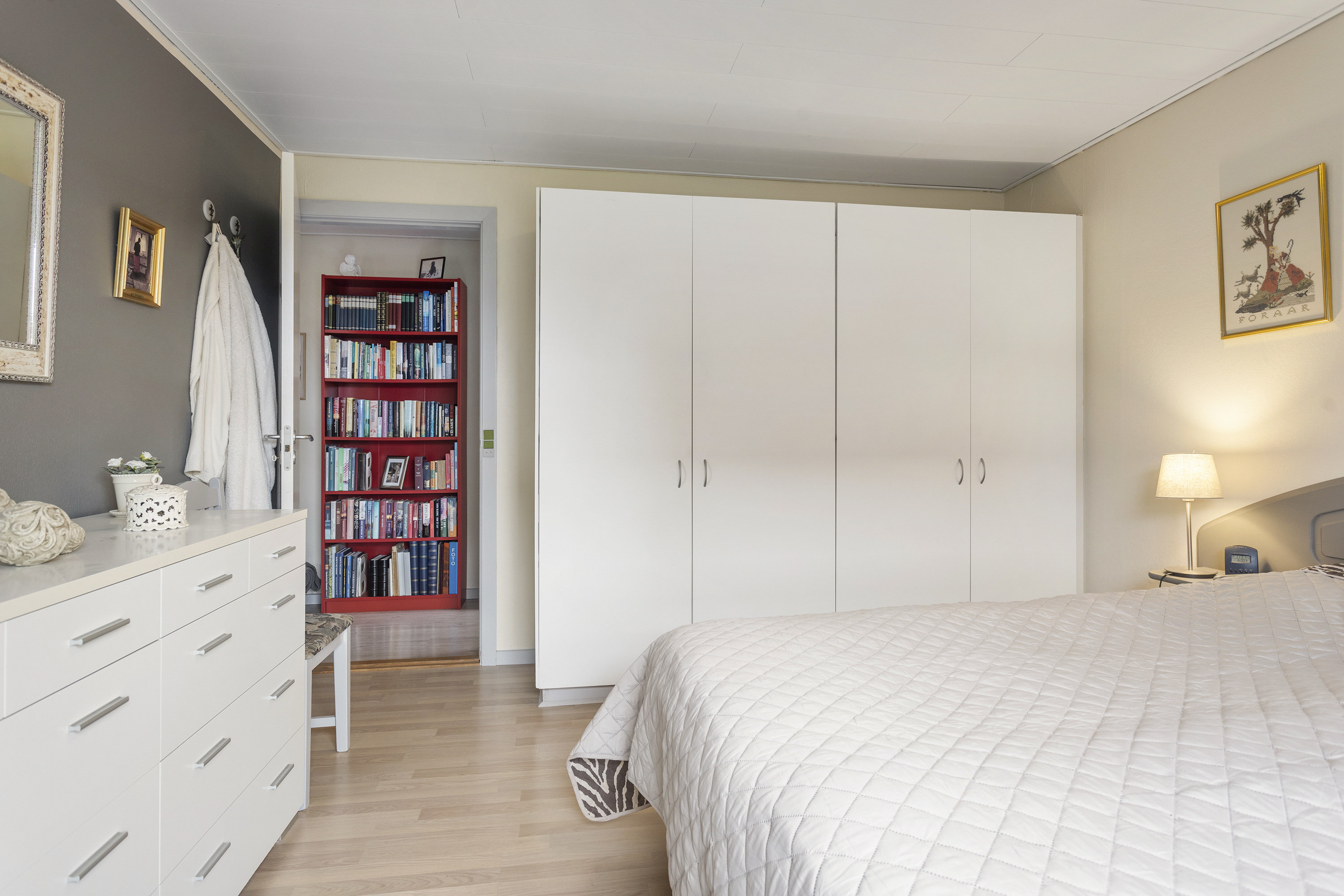 Fremhævet soveværelse billede i fuldskærmstilstand. Billede af Peder Munks Vej 68, 9300 Sæby