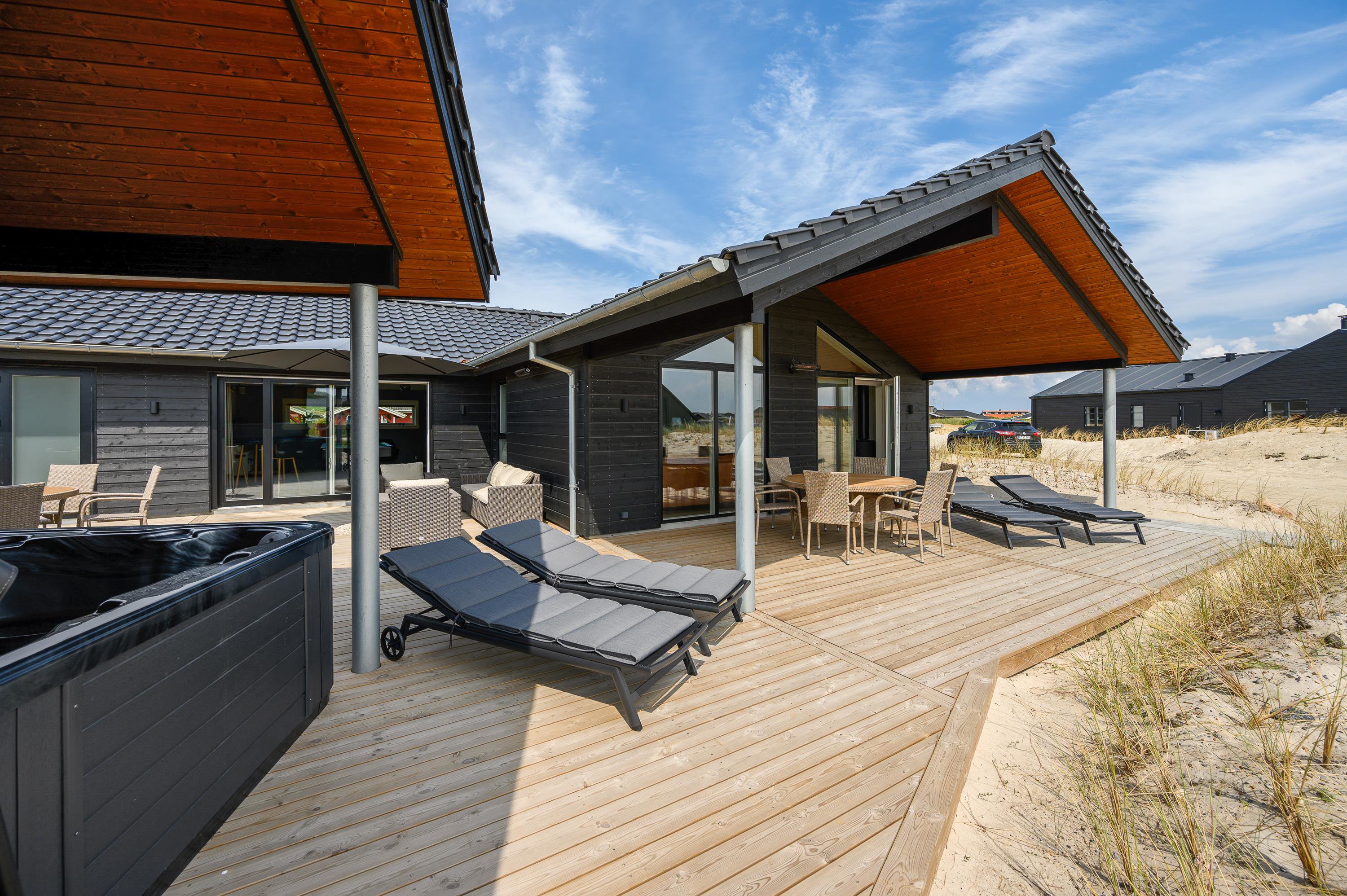 Fremhævet  billede i fuldskærmstilstand. Billede af Bjerregårdsvej 391, Bjerregaard, 6960 Hvide Sande