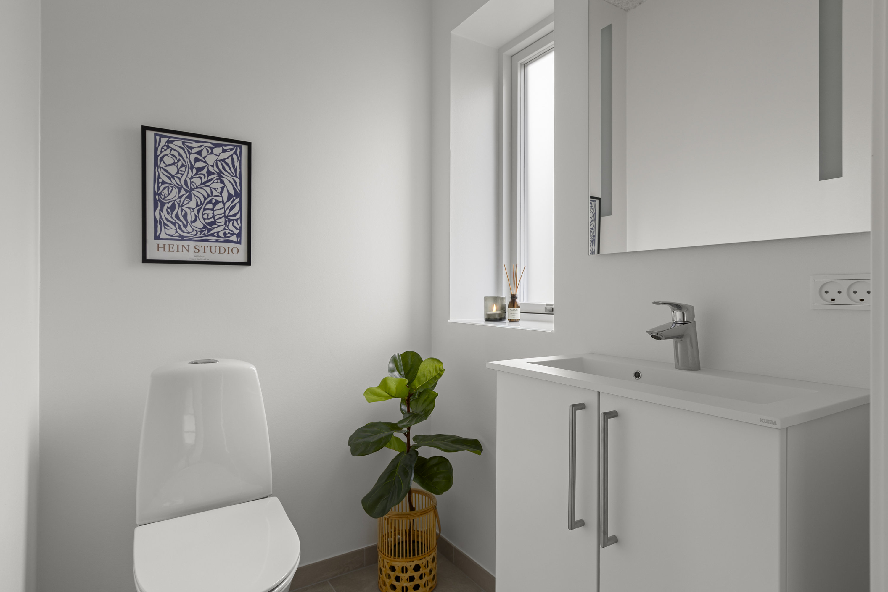 Fremhævet toilet billede i fuldskærmstilstand. Billede af Elmevej 3A, 4180 Sorø