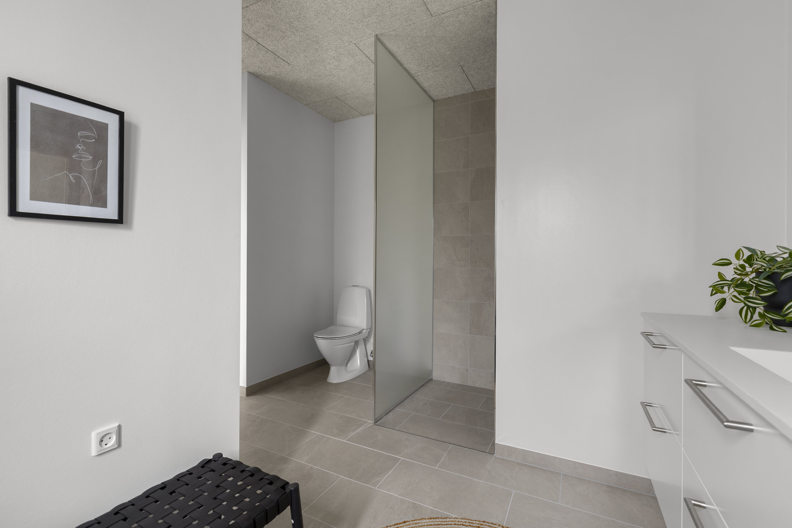 Fremhævet badeværelse billede i fuldskærmstilstand. Billede af Elmevej 3A, 4180 Sorø