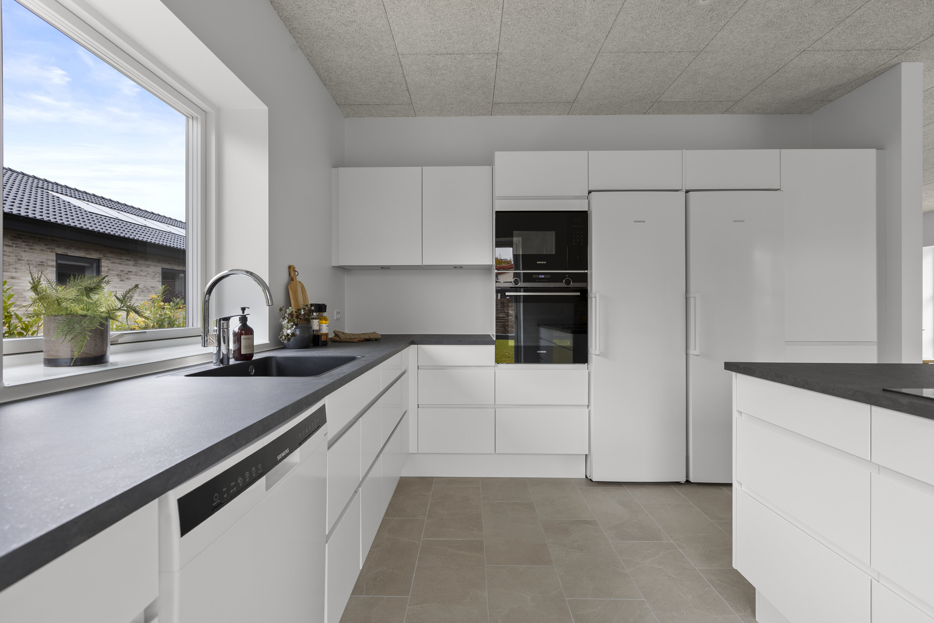 Fremhævet køkken billede i fuldskærmstilstand. Billede af Elmevej 3A, 4180 Sorø