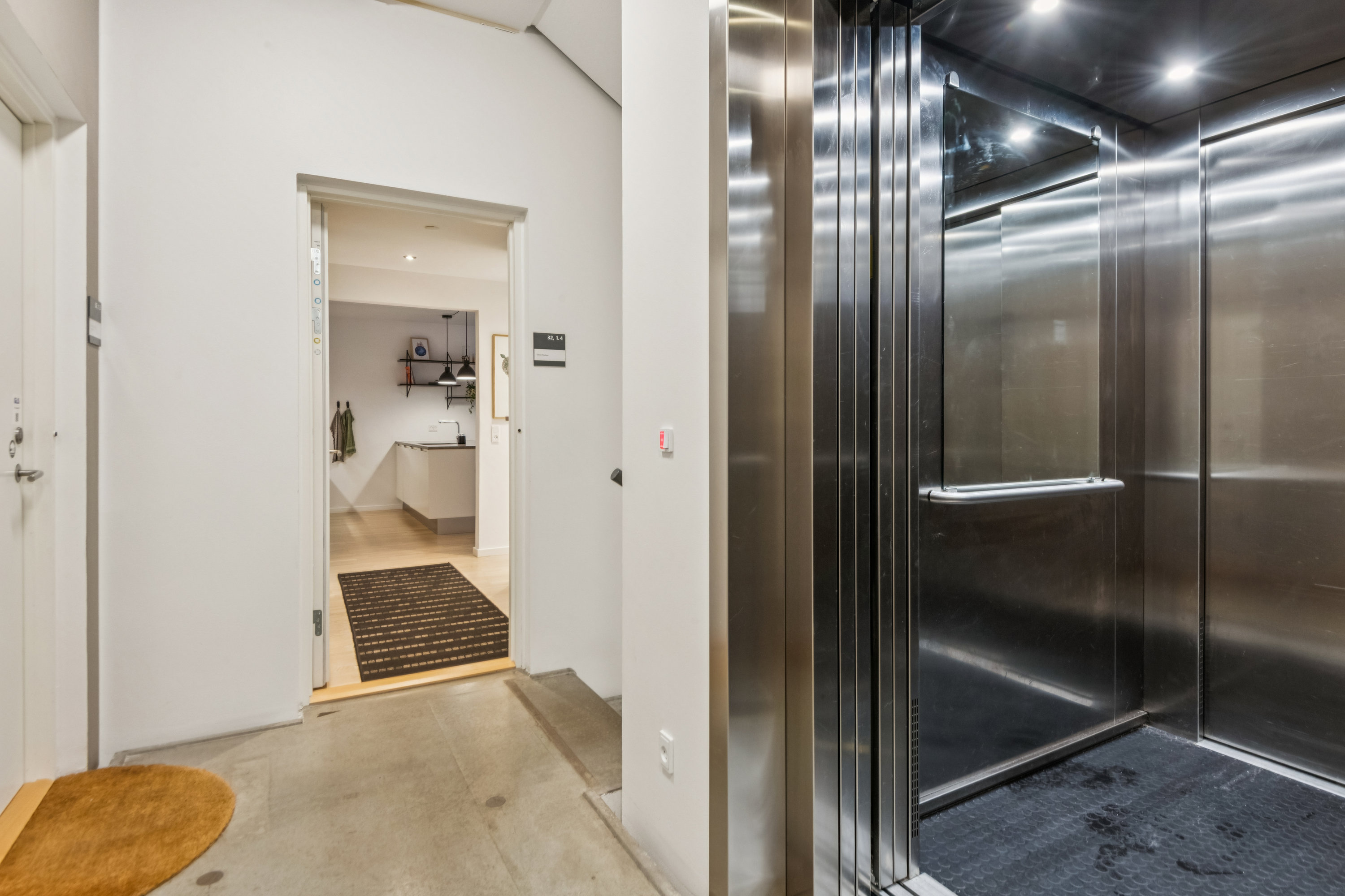 Fremhævet gang billede i fuldskærmstilstand. Billede af Østre Havnegade 32, 1. 4., 9000 Aalborg