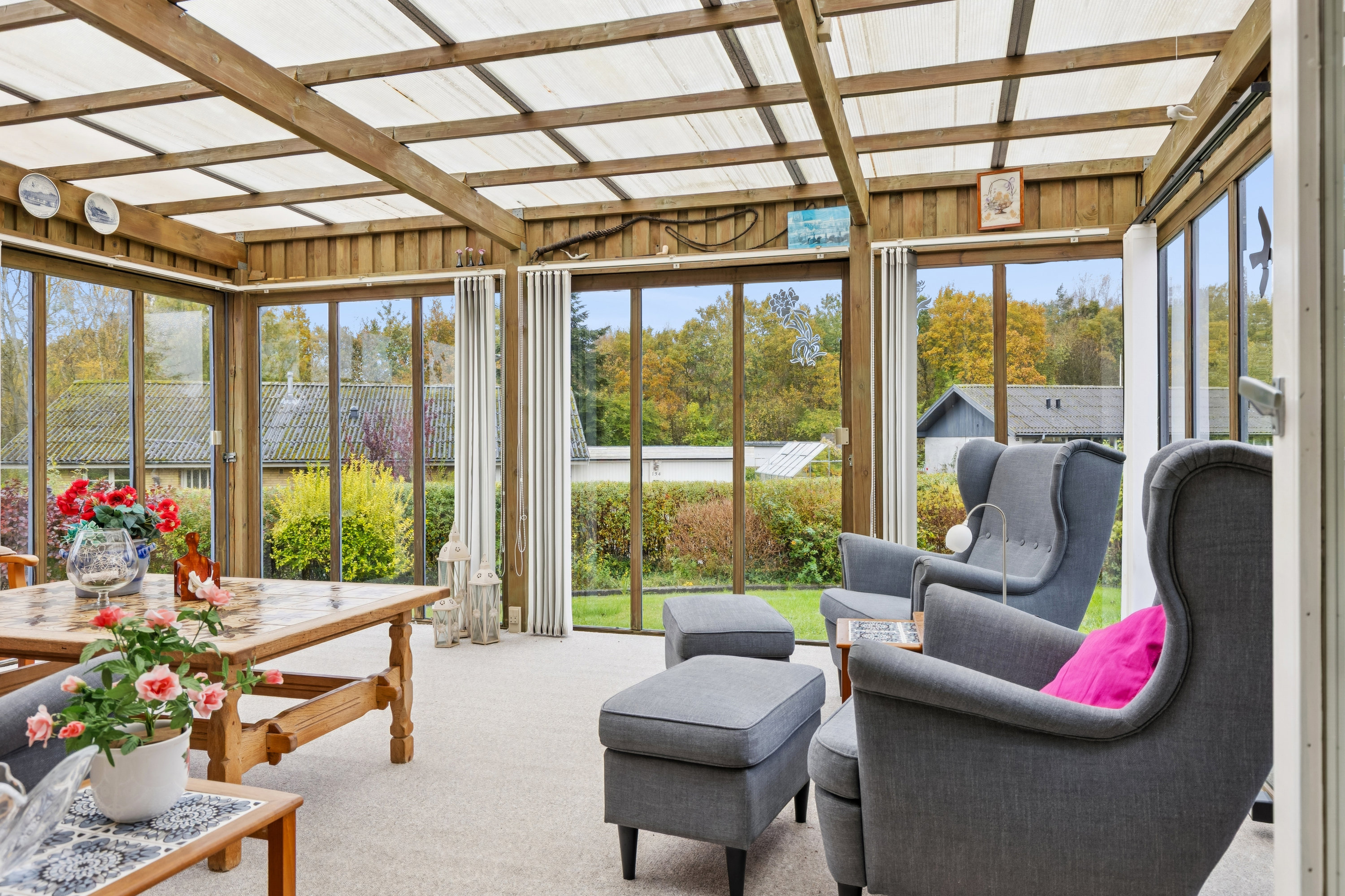 Fremhævet udestue billede i fuldskærmstilstand. Billede af Elmegården 124, 4450 Jyderup