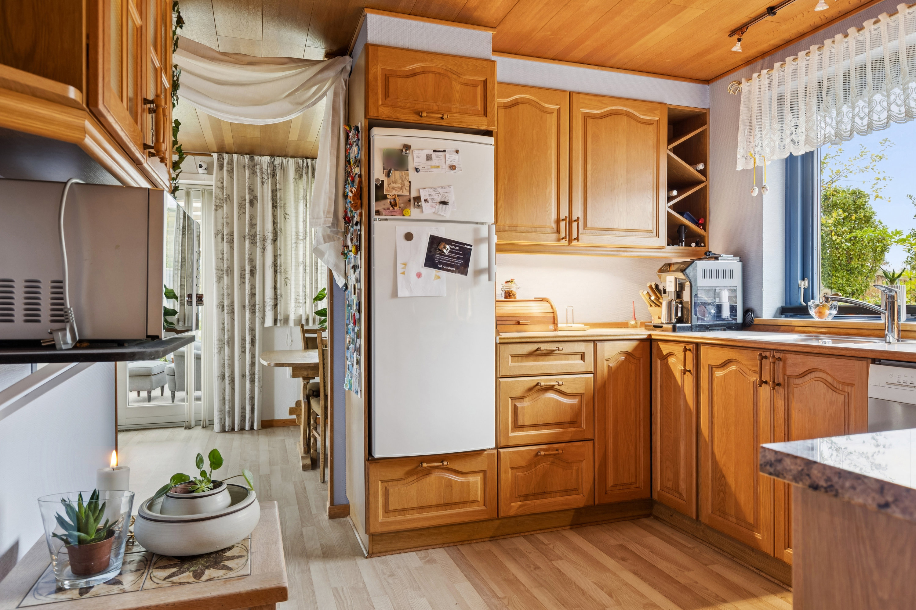 Fremhævet køkken billede i fuldskærmstilstand. Billede af Elmegården 124, 4450 Jyderup